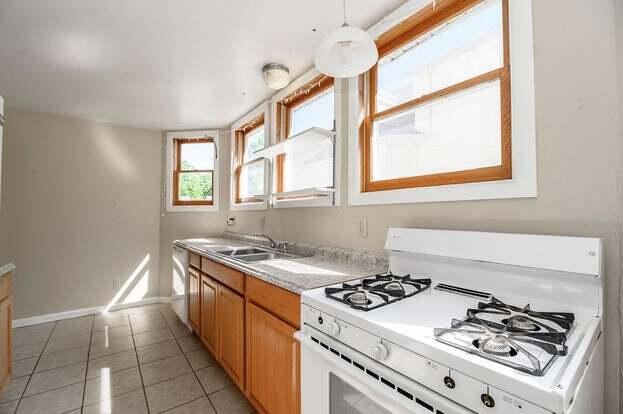348 Woodland Avenue Unit: 1