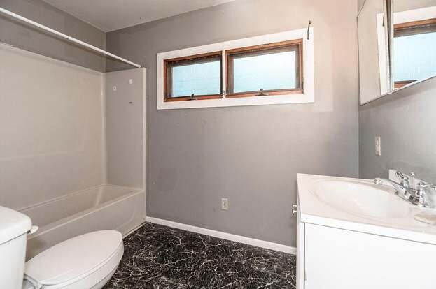 348 Woodland Avenue Unit: 1