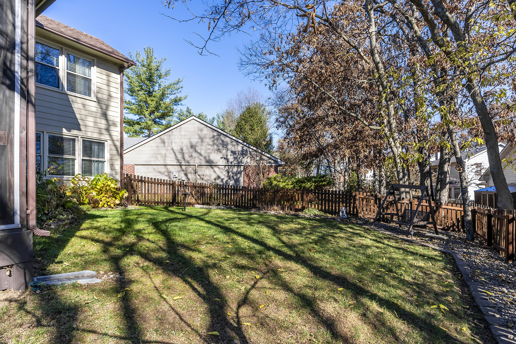 4661 Fieldmoor Drive