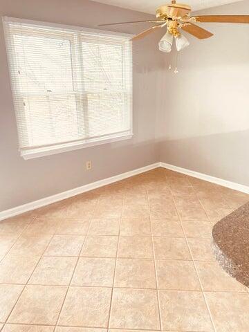 3820 Scarlet Oak Lane