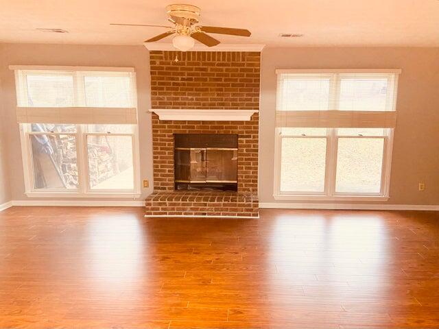 3820 Scarlet Oak Lane