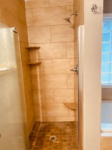 3820 Scarlet Oak Lane