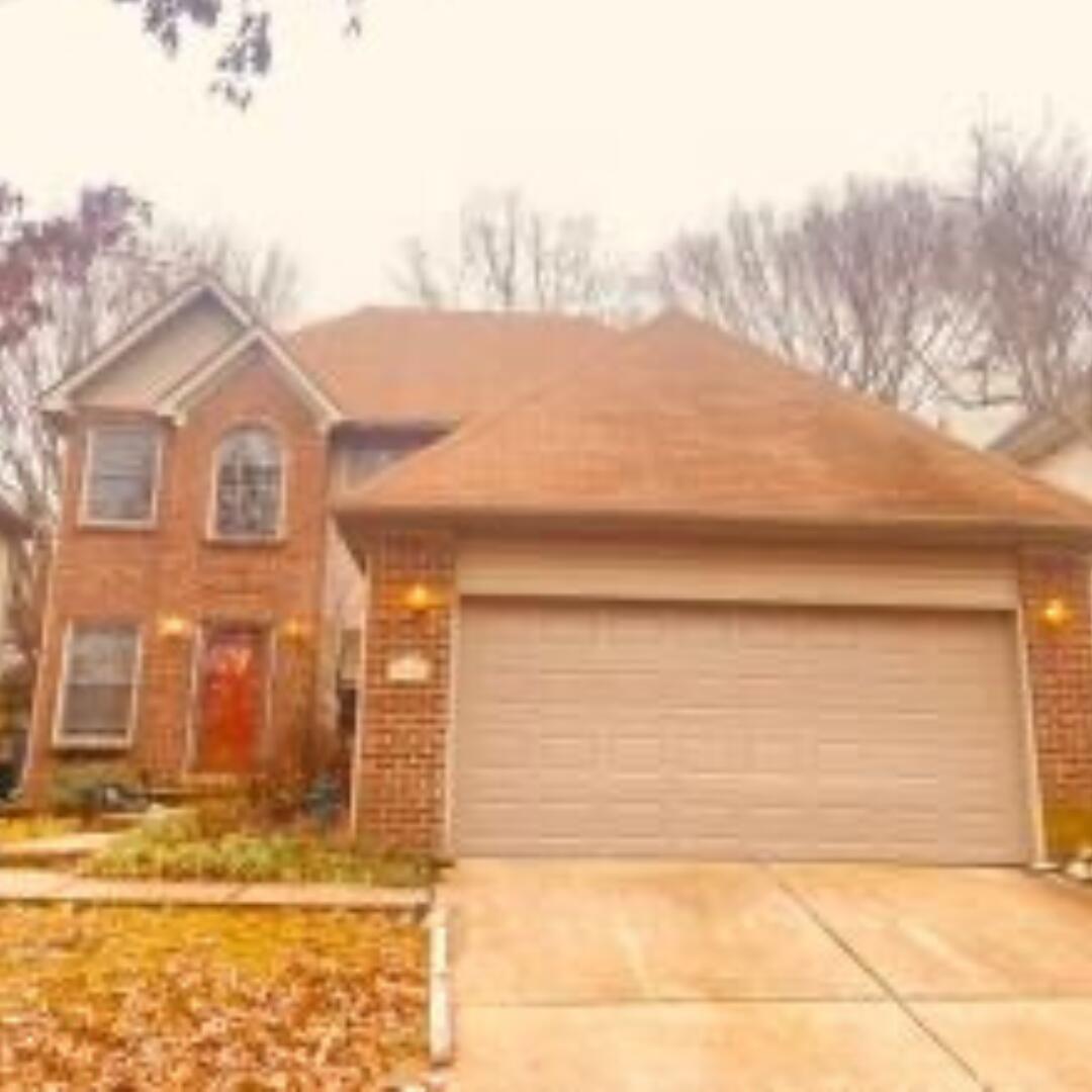 3820 Scarlet Oak Lane