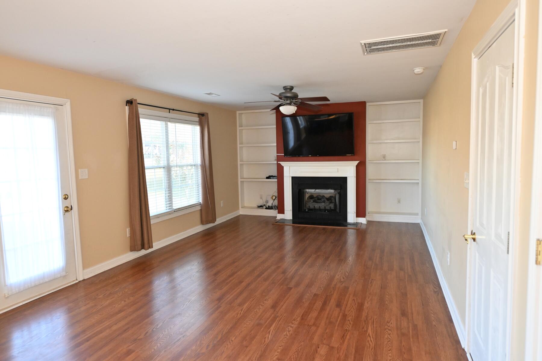 106 Raes Creek Court