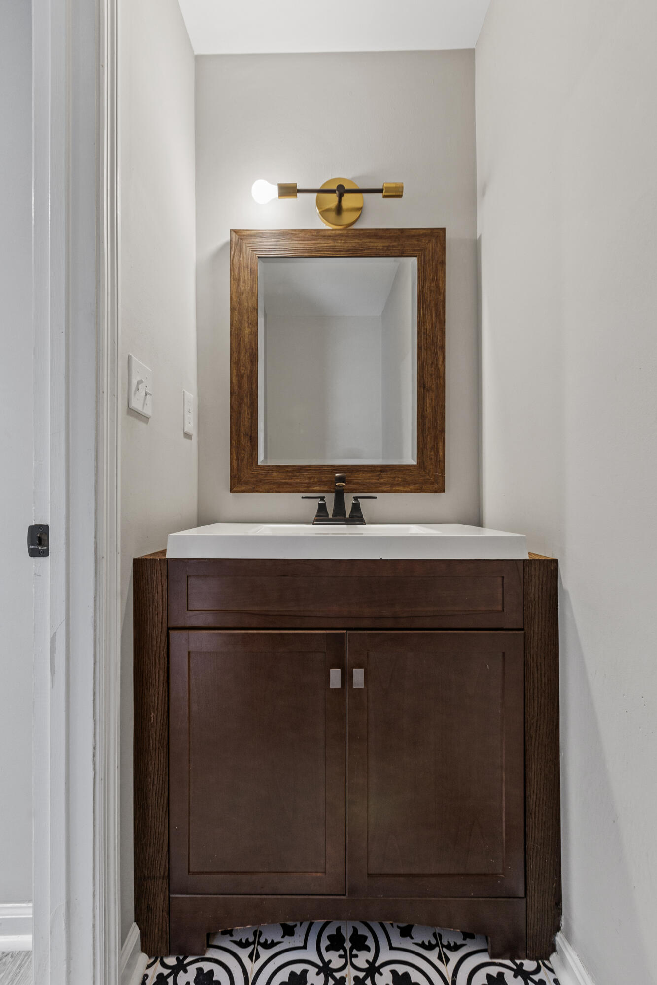 500 Laketower Drive Unit: 89, Lexington KY, 40502