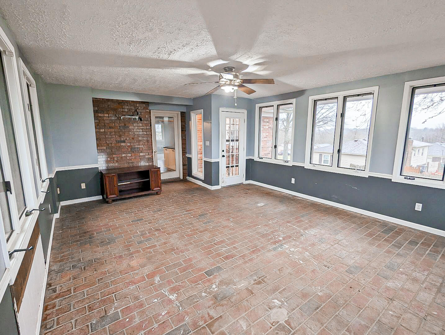 115 Pleasant Ridge Drive