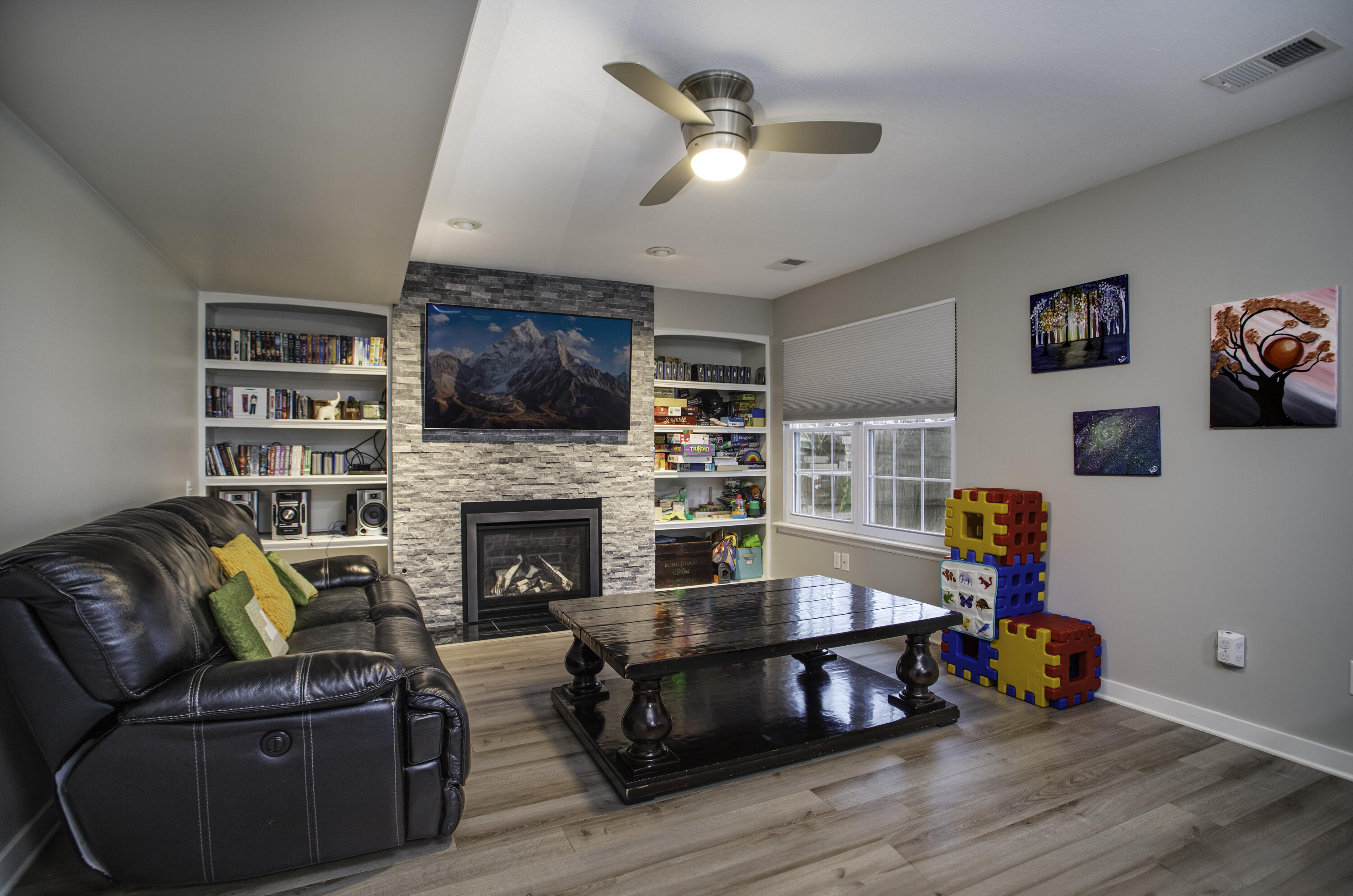 2187 Stonewood Drive