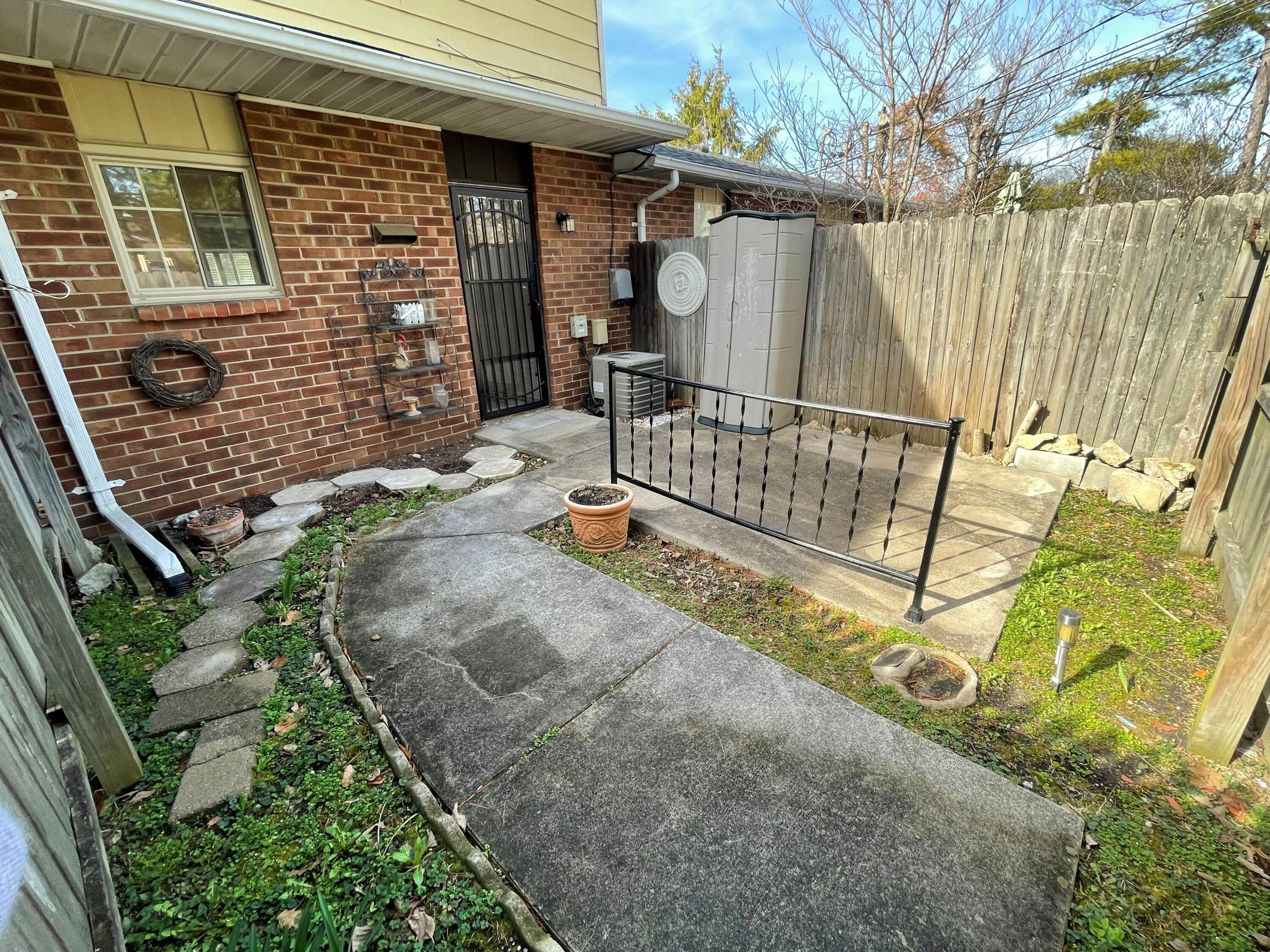 3500 Warwick Drive Unit: 16