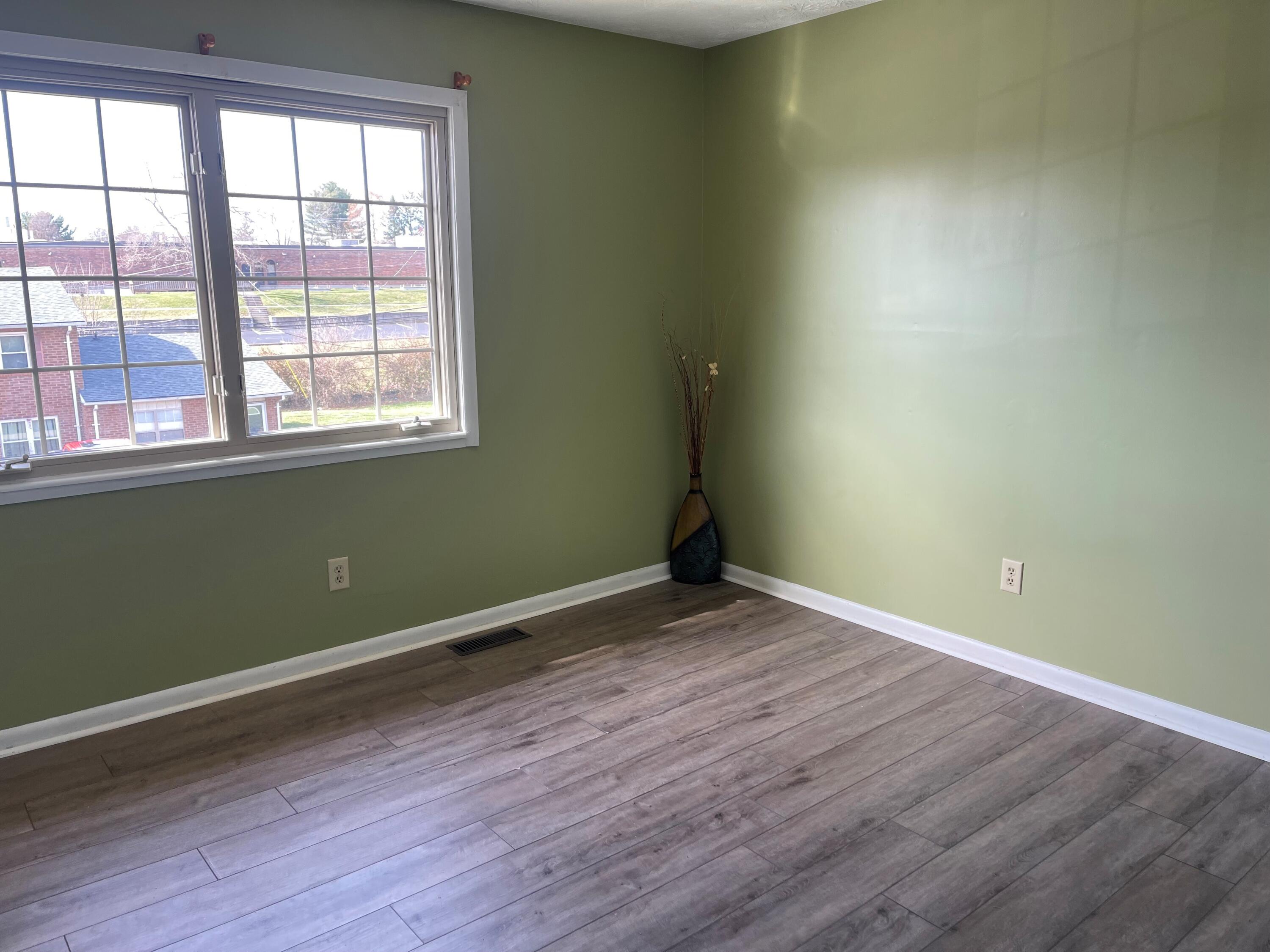 3500 Warwick Drive Unit: 16