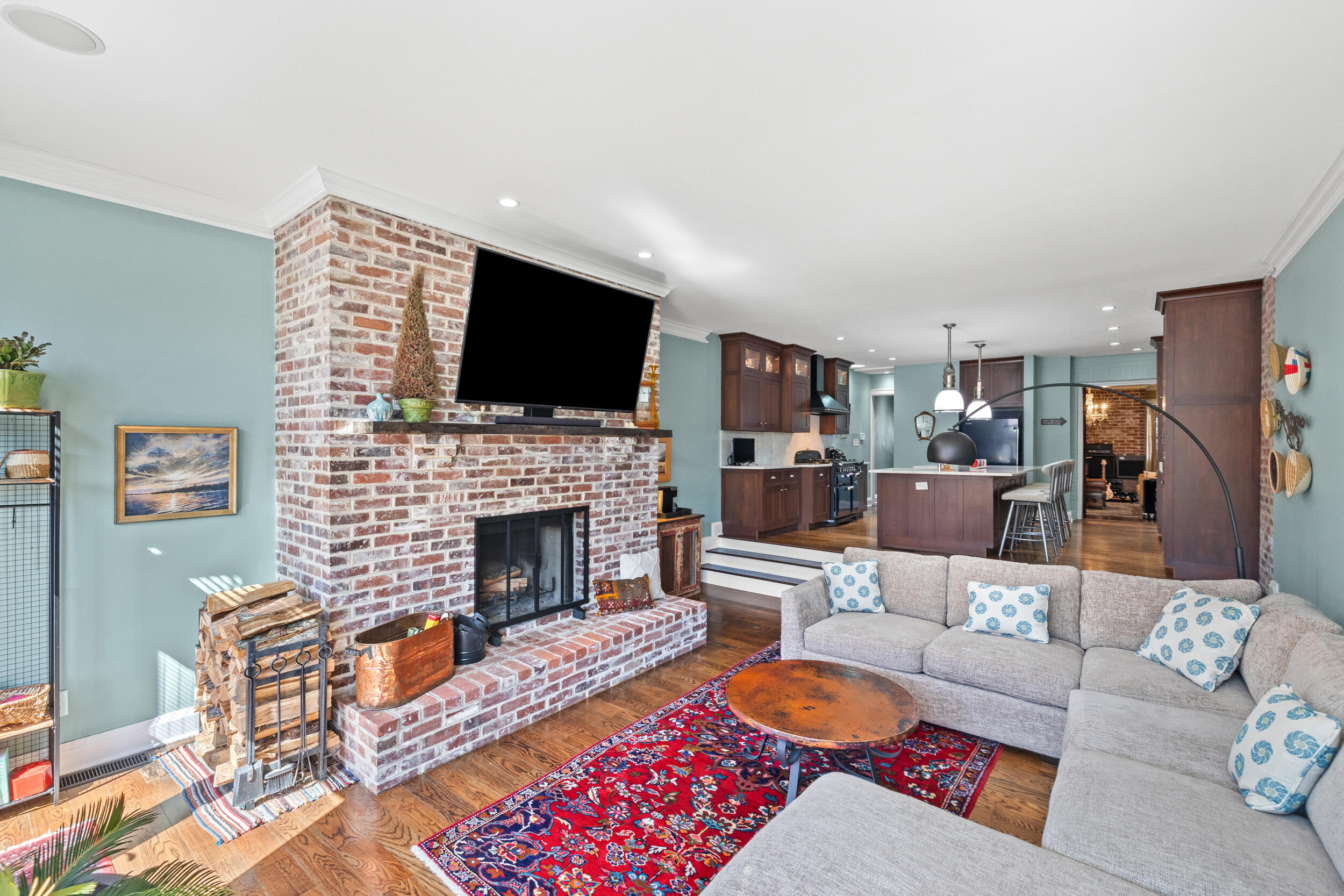 128 East Third Street