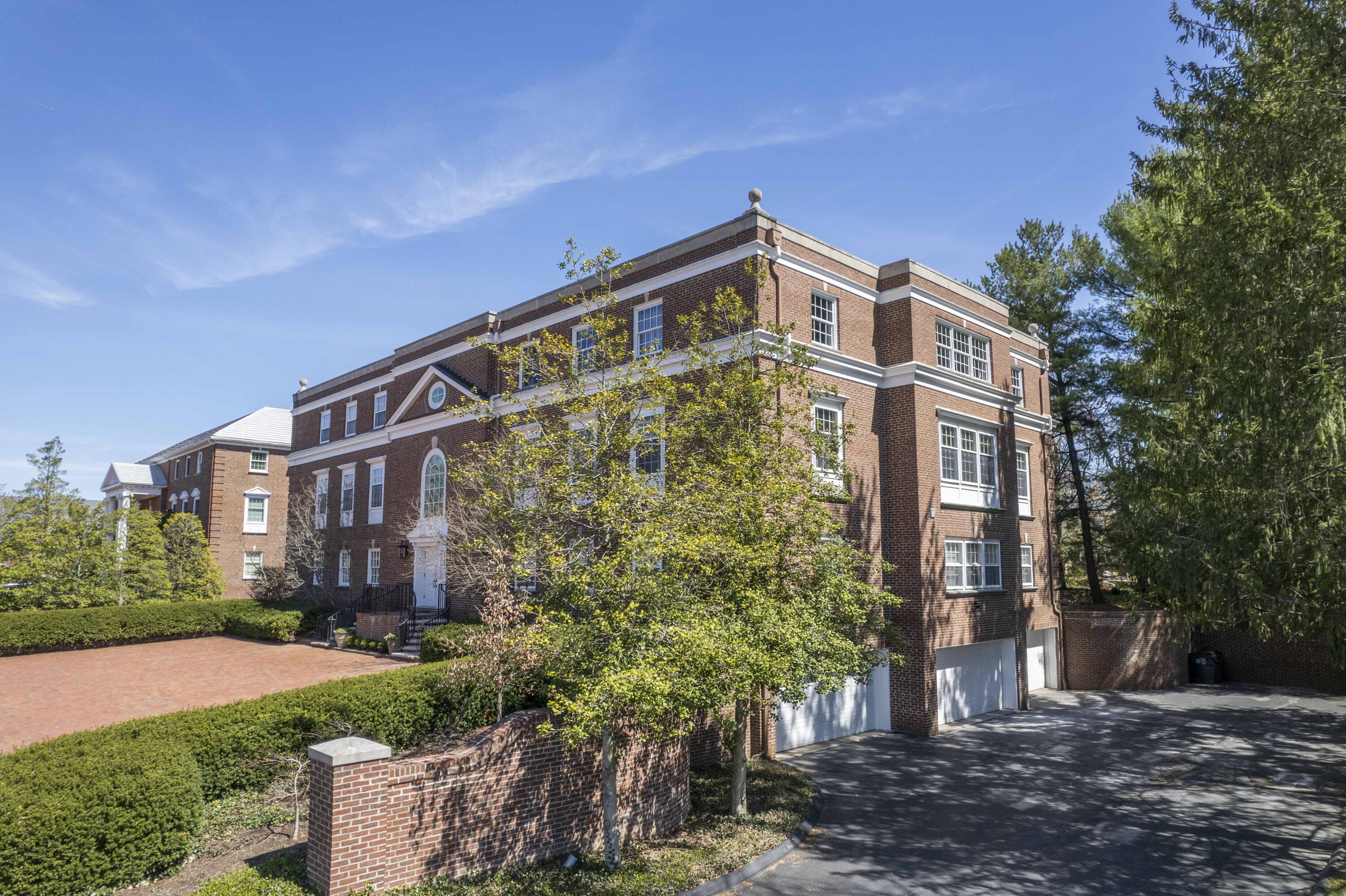 2980 Four Pines Drive Unit: 3