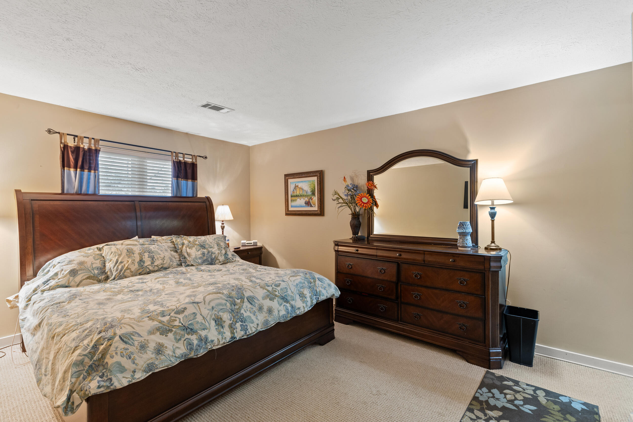 421 Redding Road Unit: 94