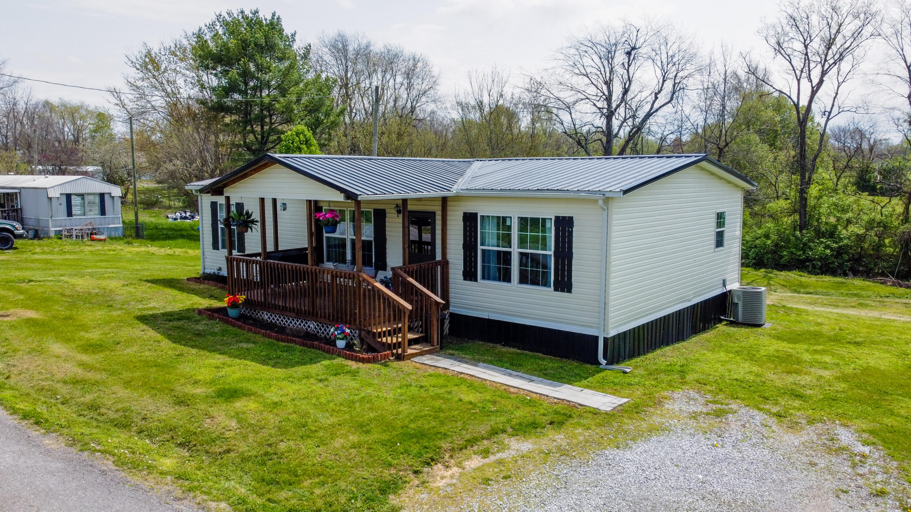 640 Meadowbrook Road