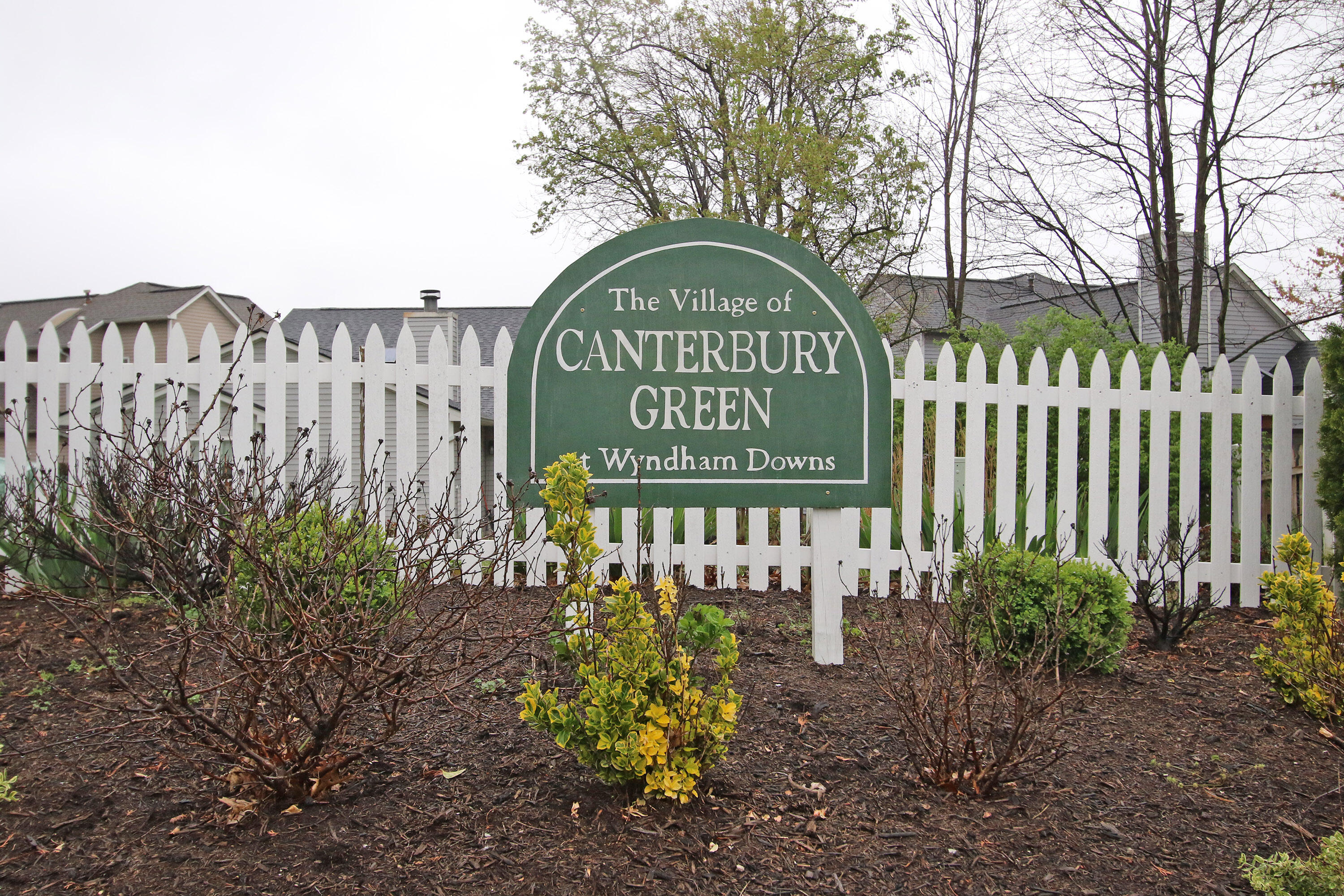 4224 Canterbury Green Way