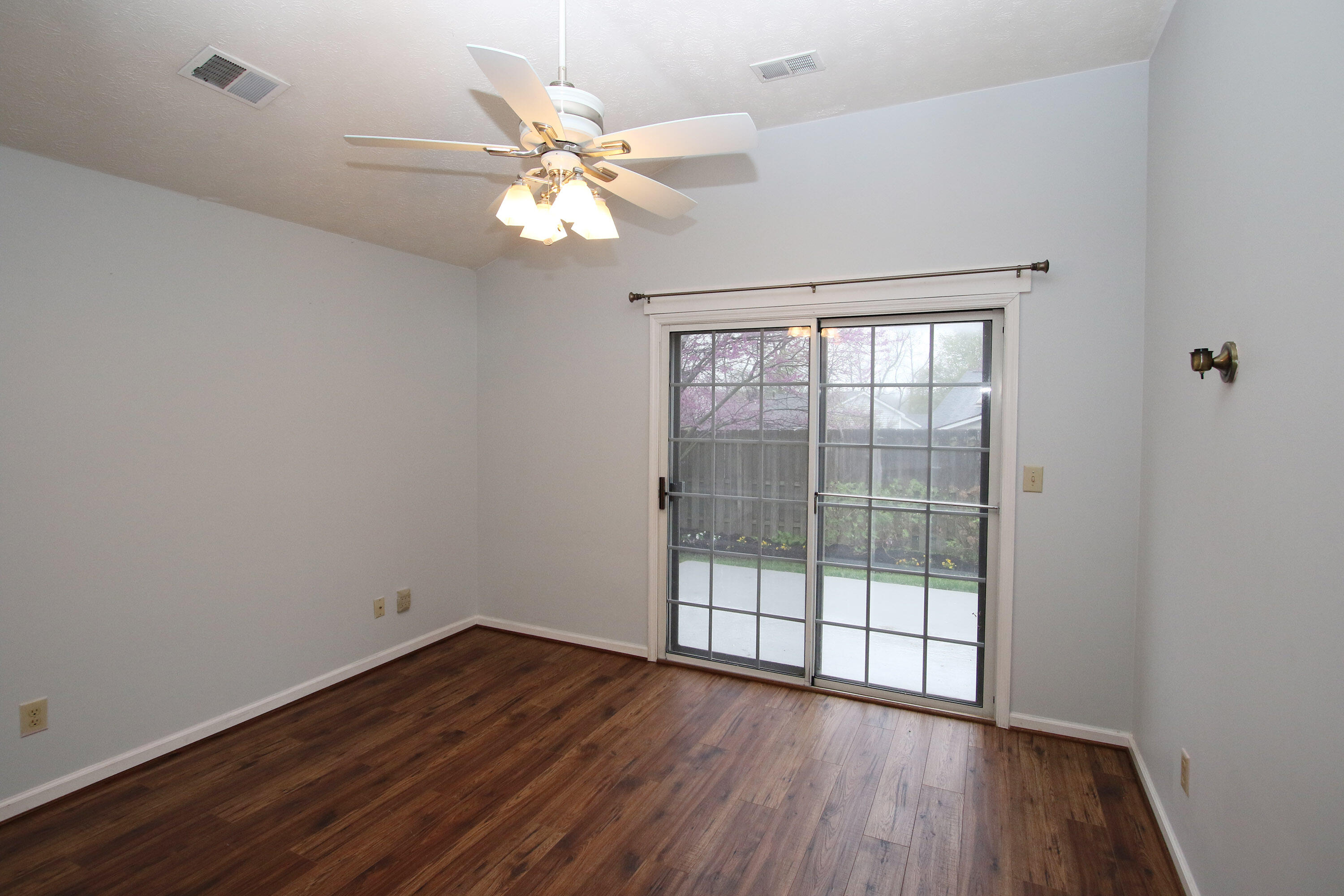 4224 Canterbury Green Way