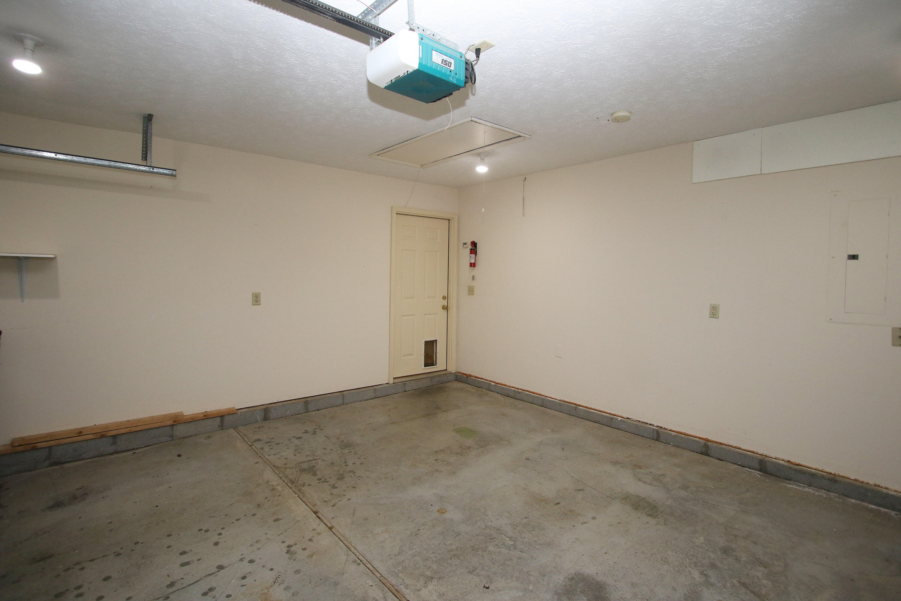 4224 Canterbury Green Way