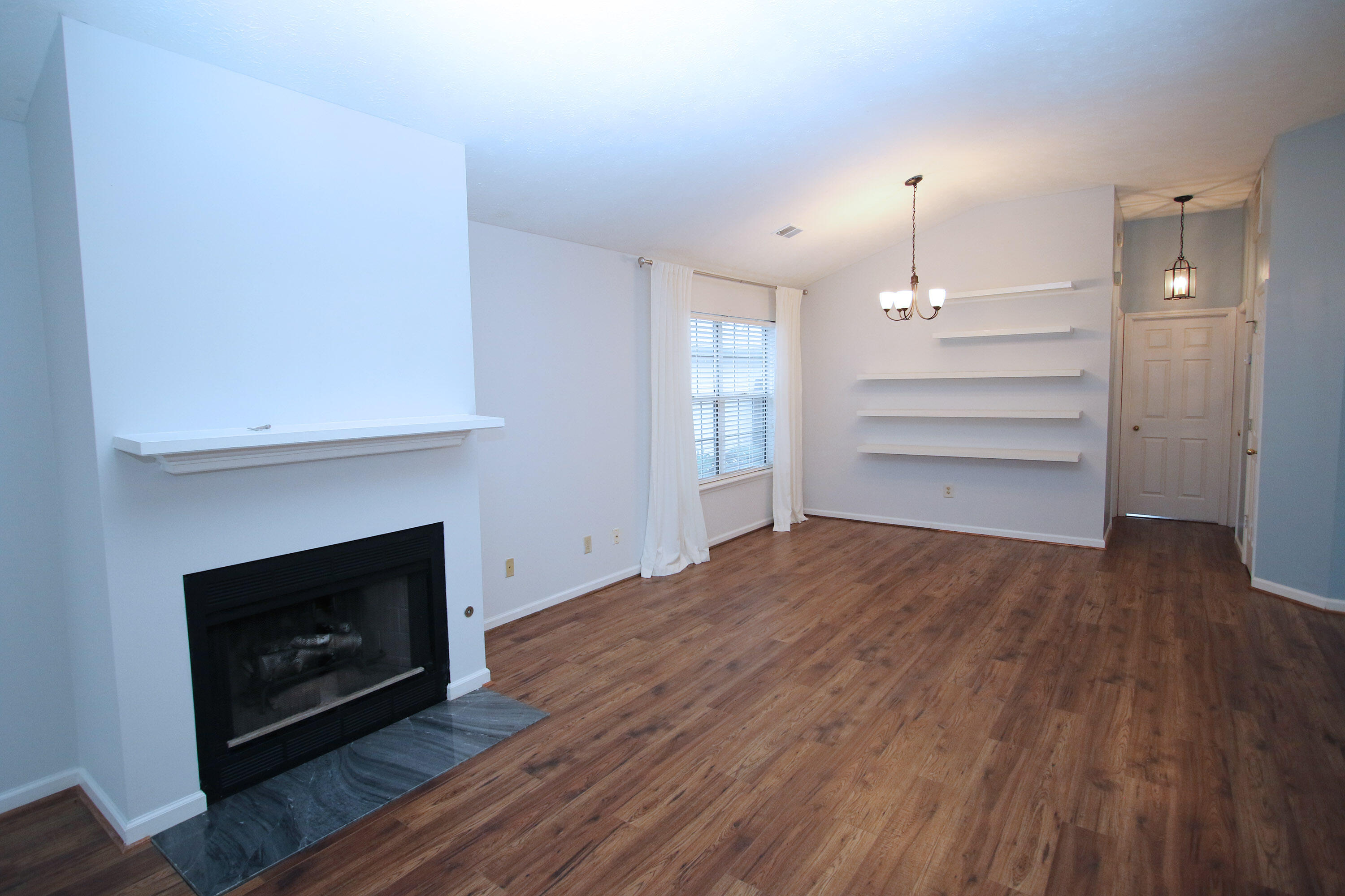 4224 Canterbury Green Way