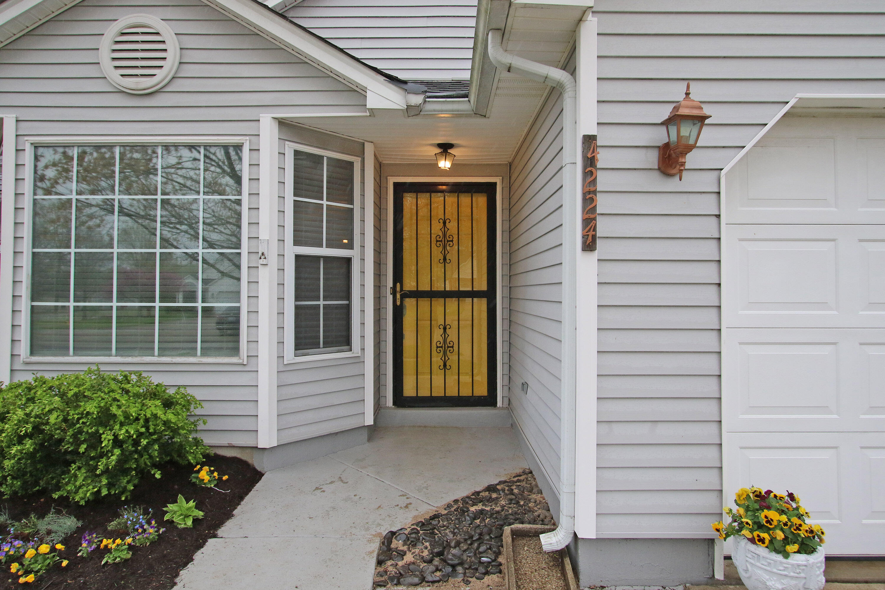 4224 Canterbury Green Way