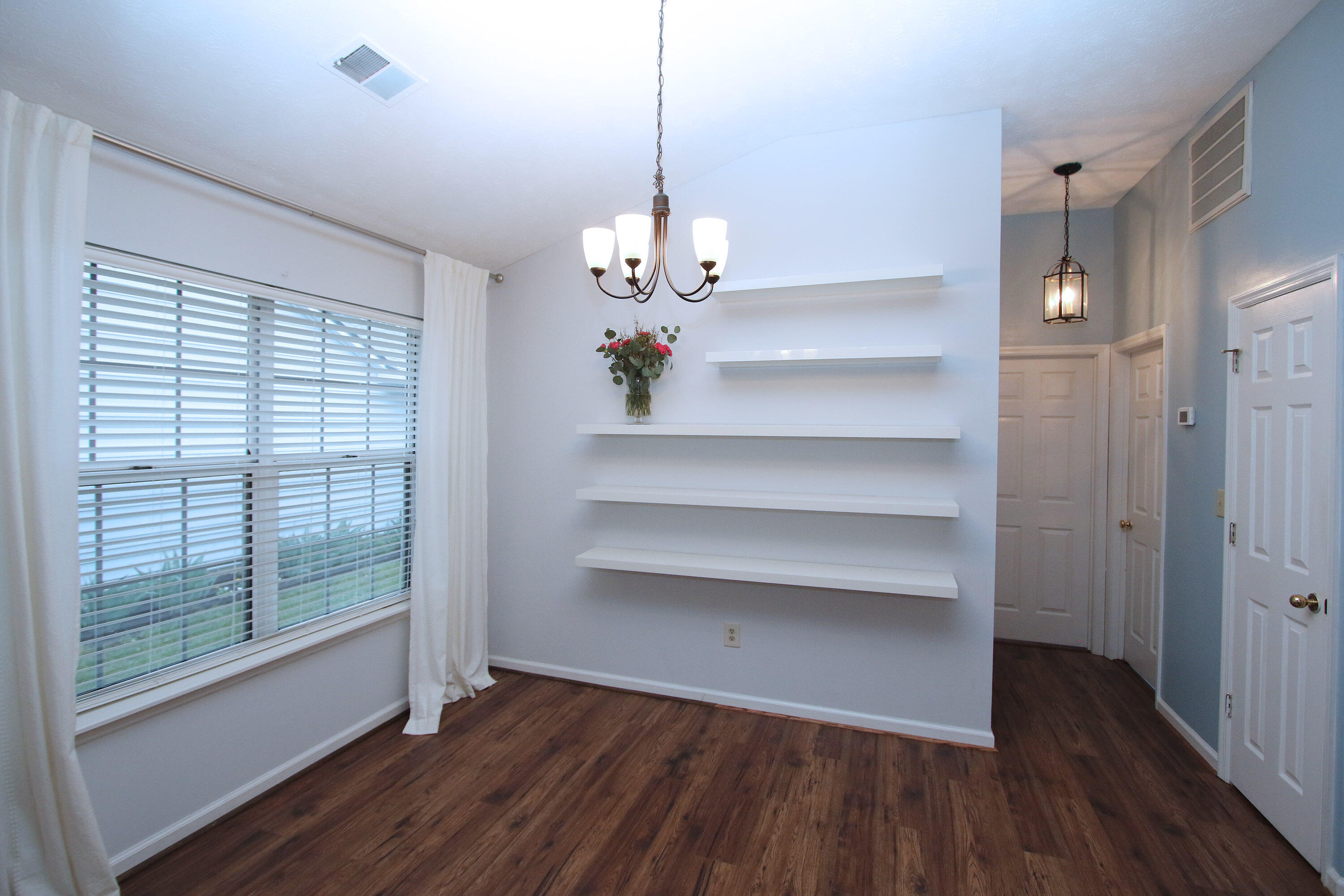 4224 Canterbury Green Way