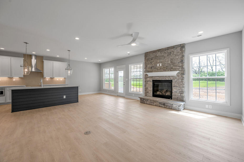 3568 Bay Springs Park