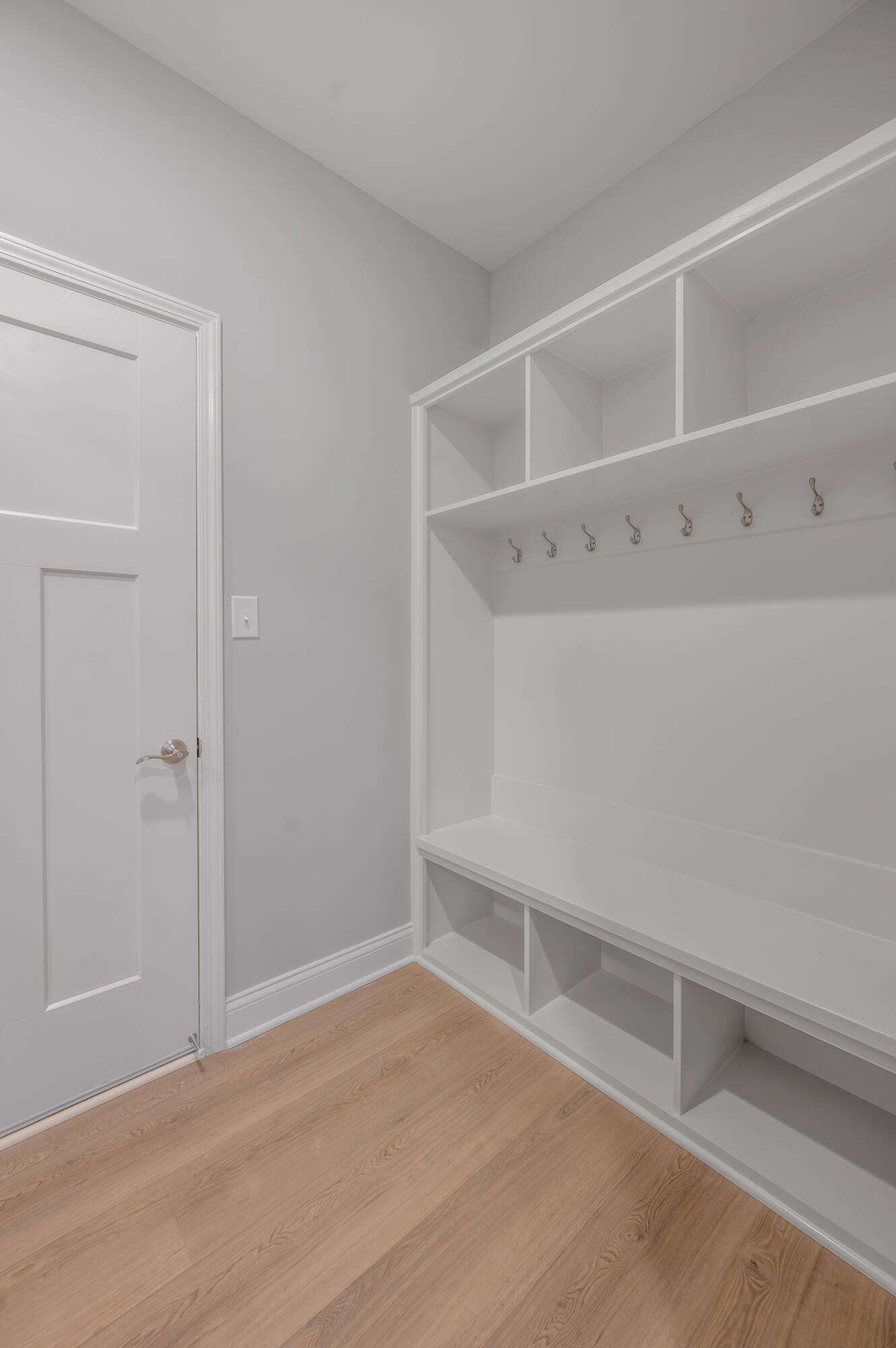 3569 Bay Springs Park