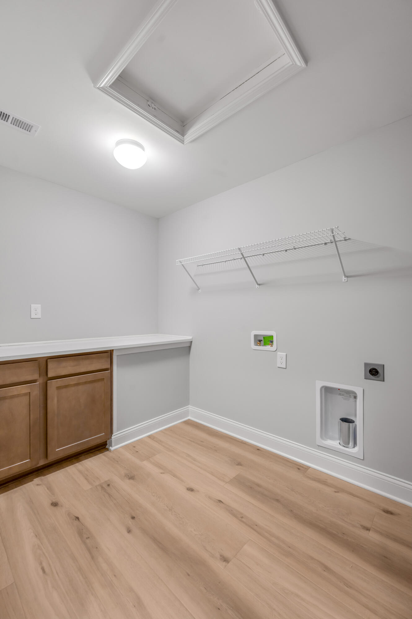 3596 Bay Springs Park