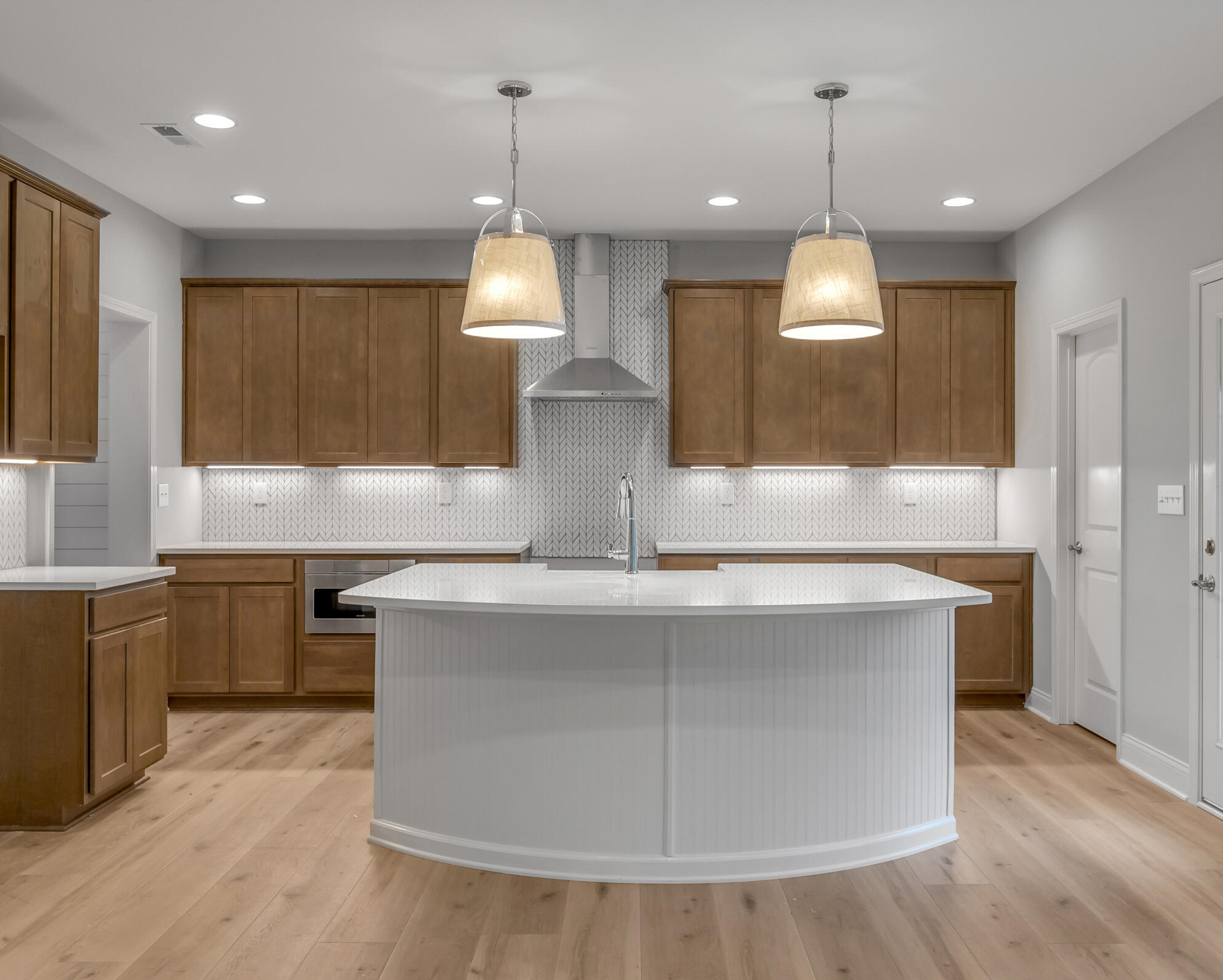 3596 Bay Springs Park