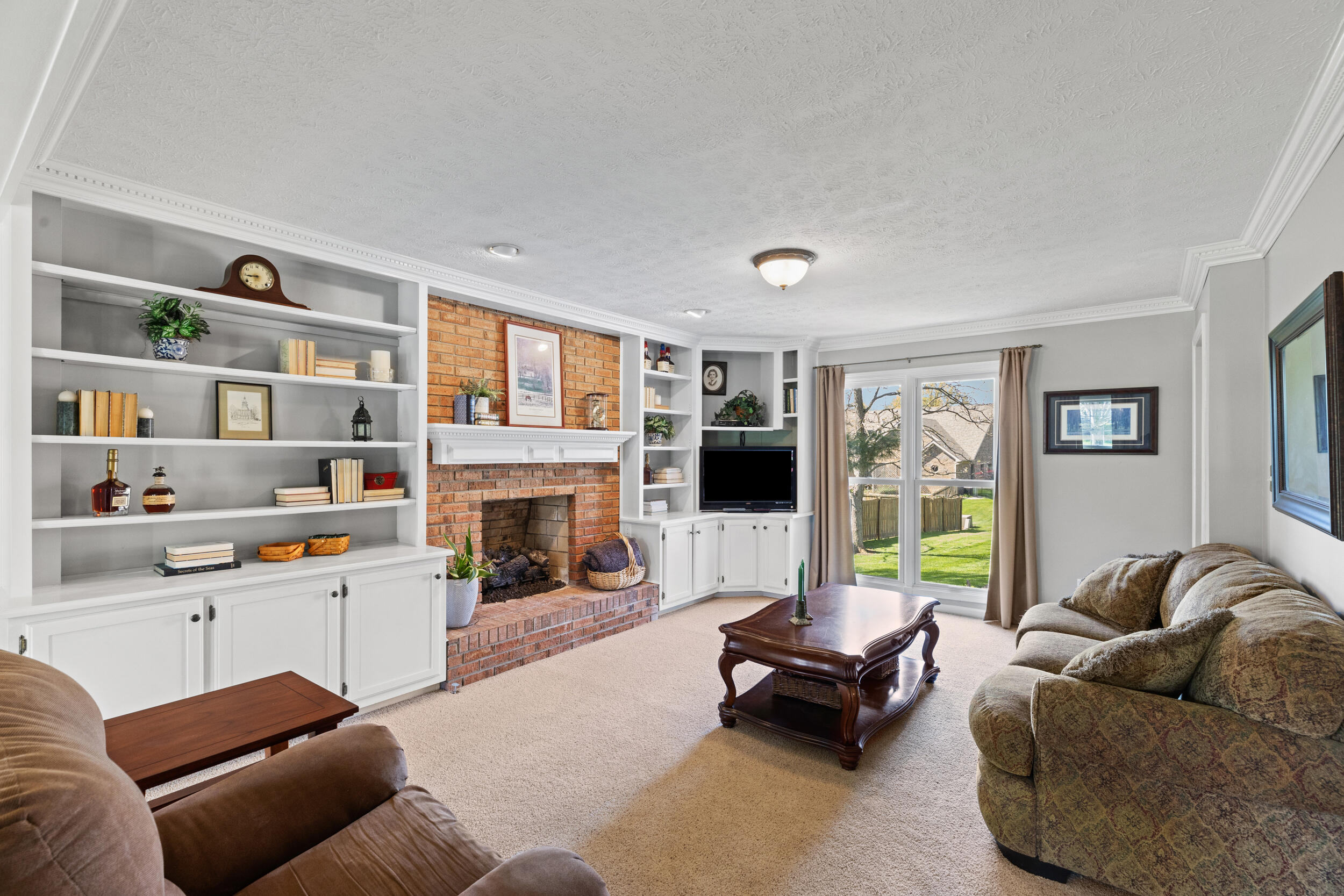 6025 Secretariat Circle