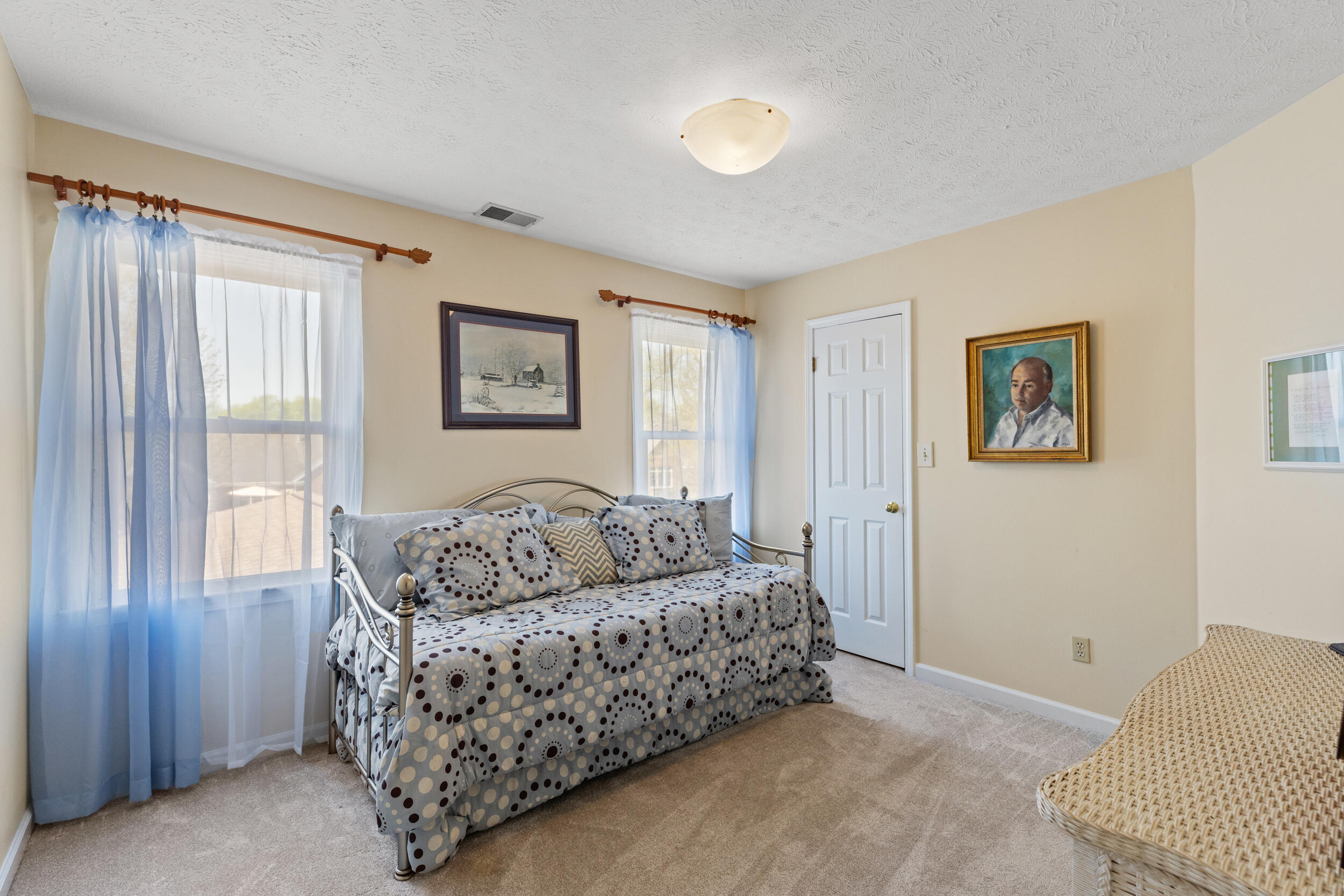 6025 Secretariat Circle