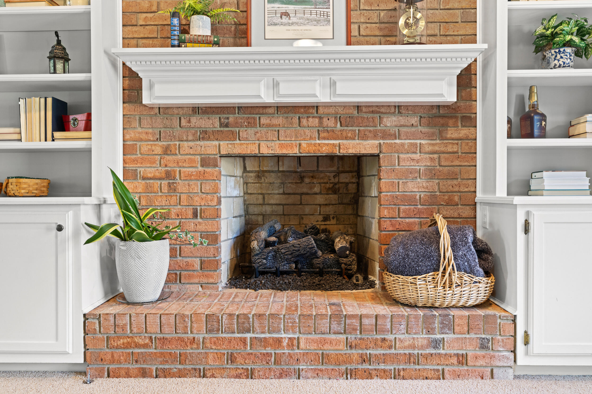 6025 Secretariat Circle