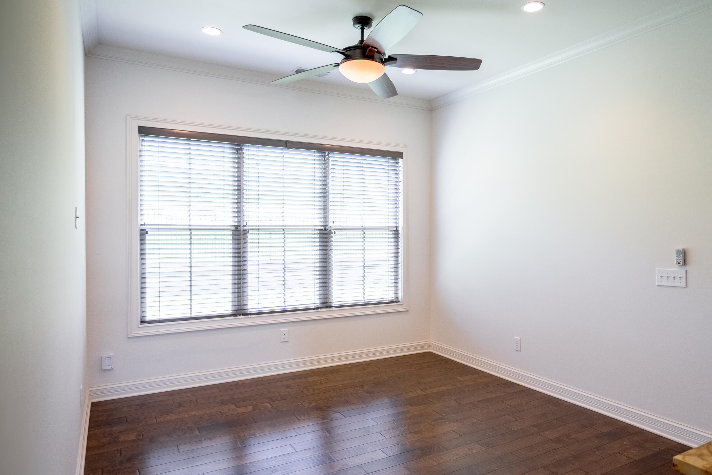 1032 Lauderdale Drive