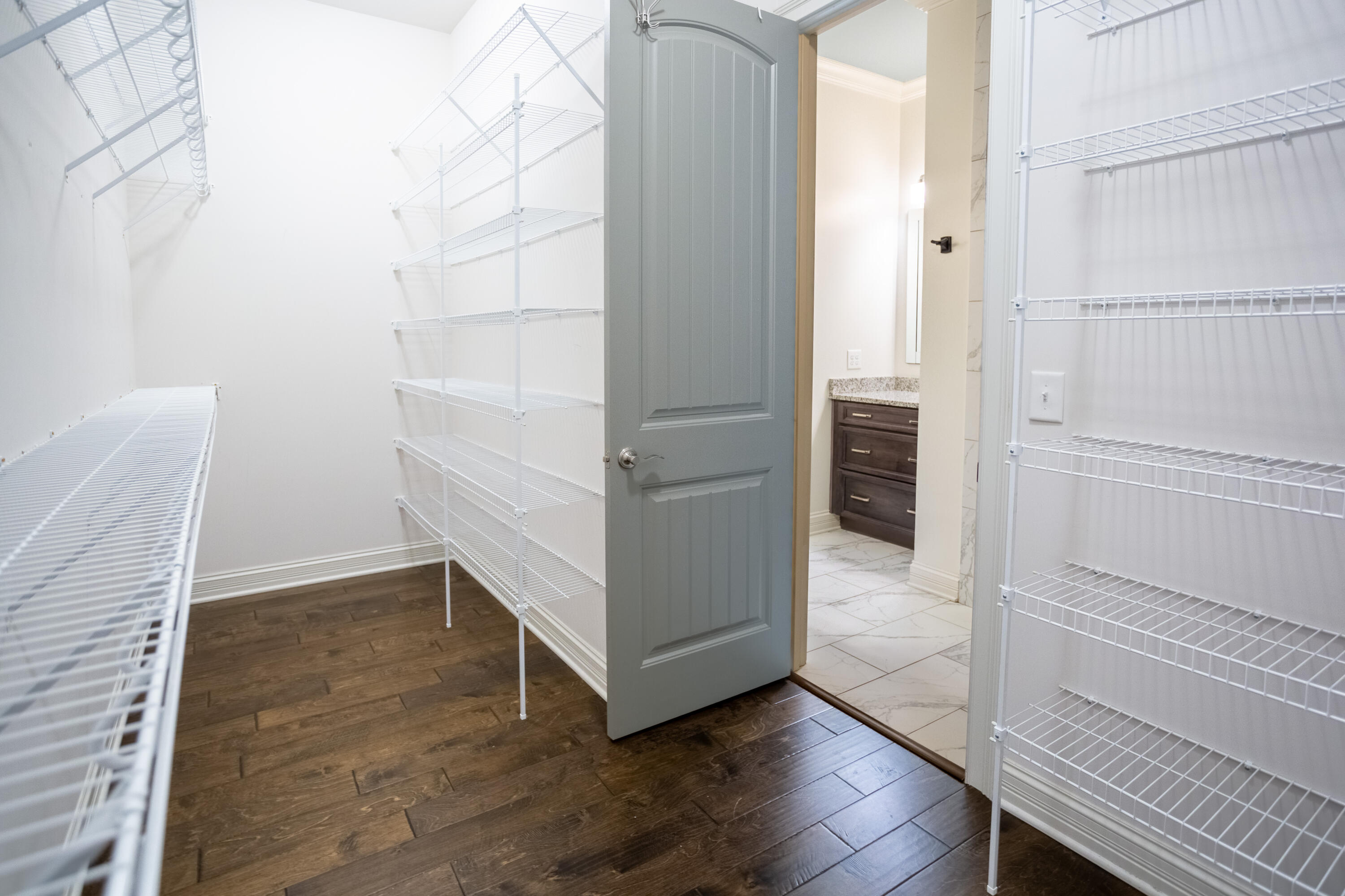 1032 Lauderdale Drive