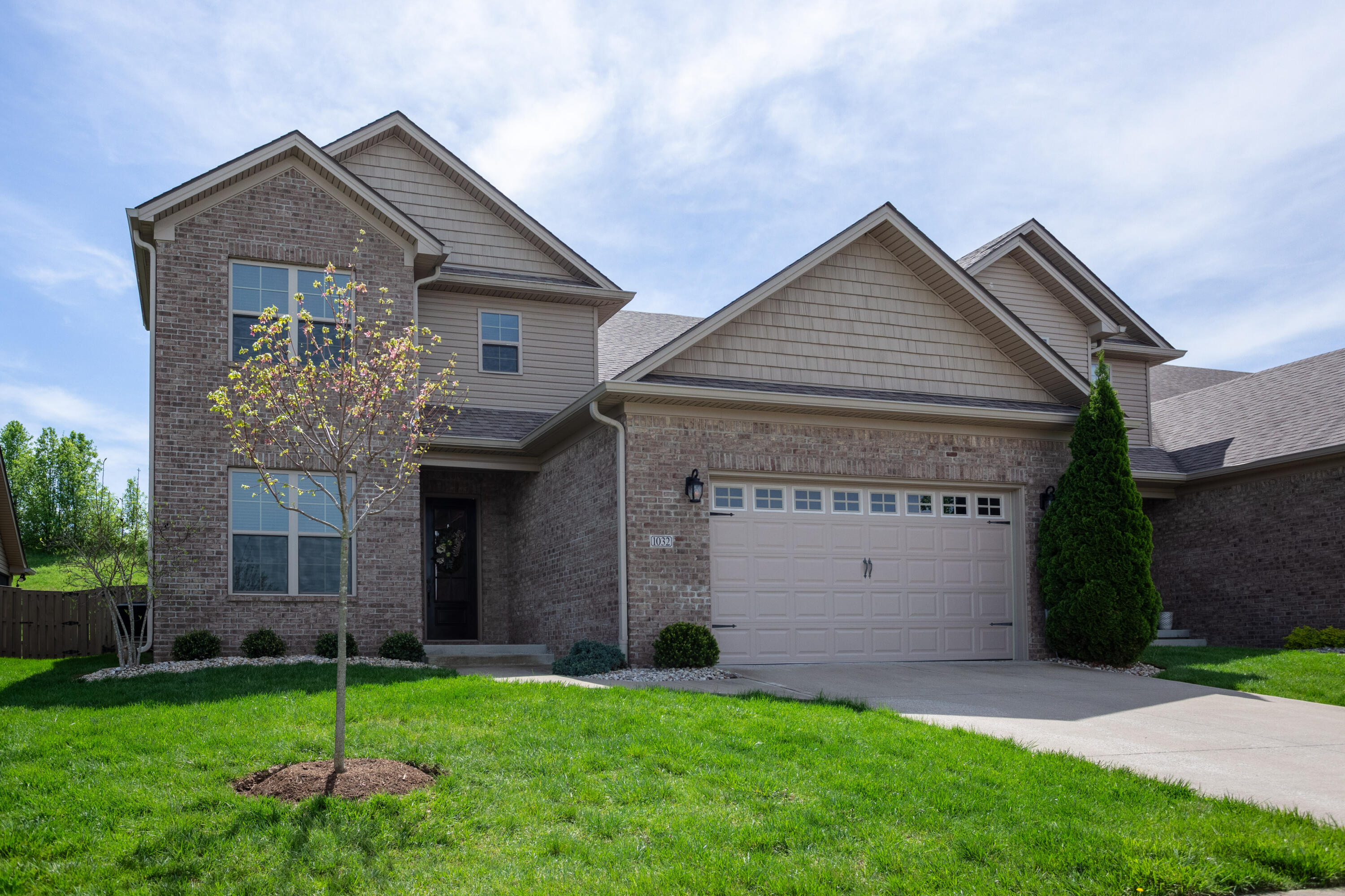 1032 Lauderdale Drive