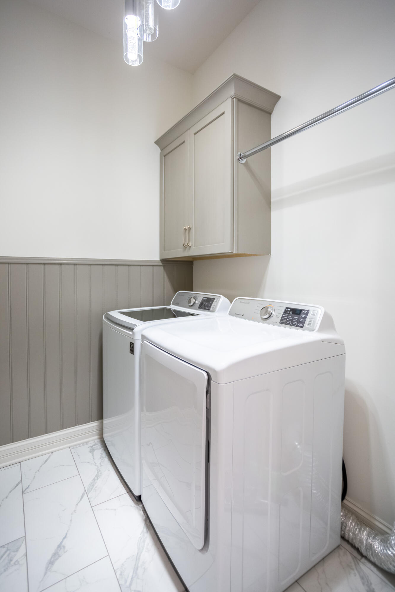 1032 Lauderdale Drive