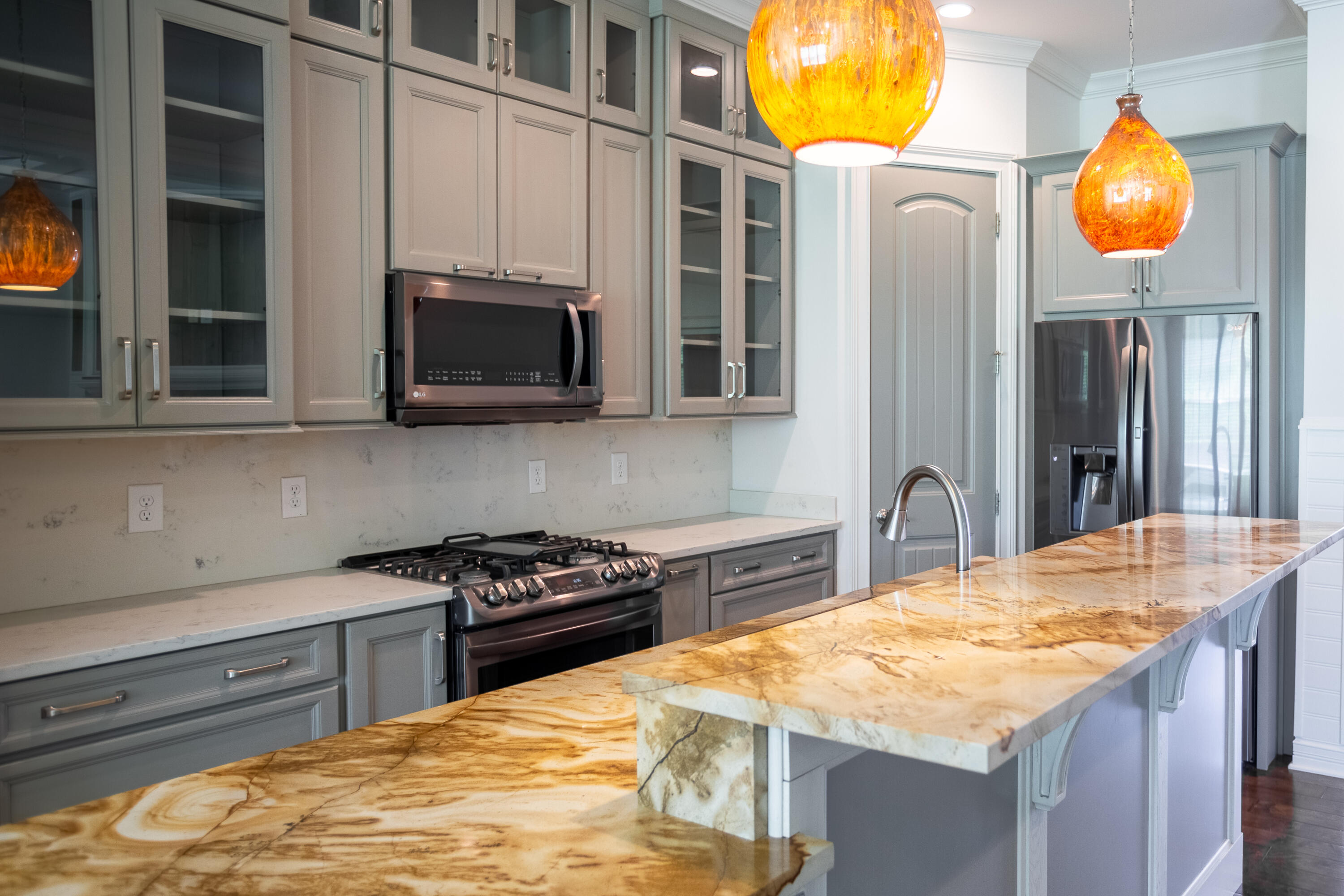 1032 Lauderdale Drive