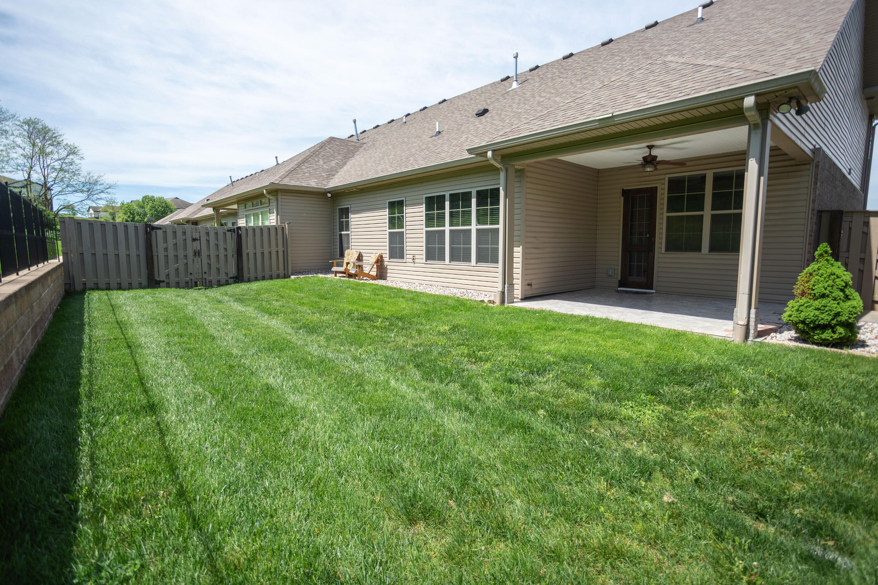 1032 Lauderdale Drive