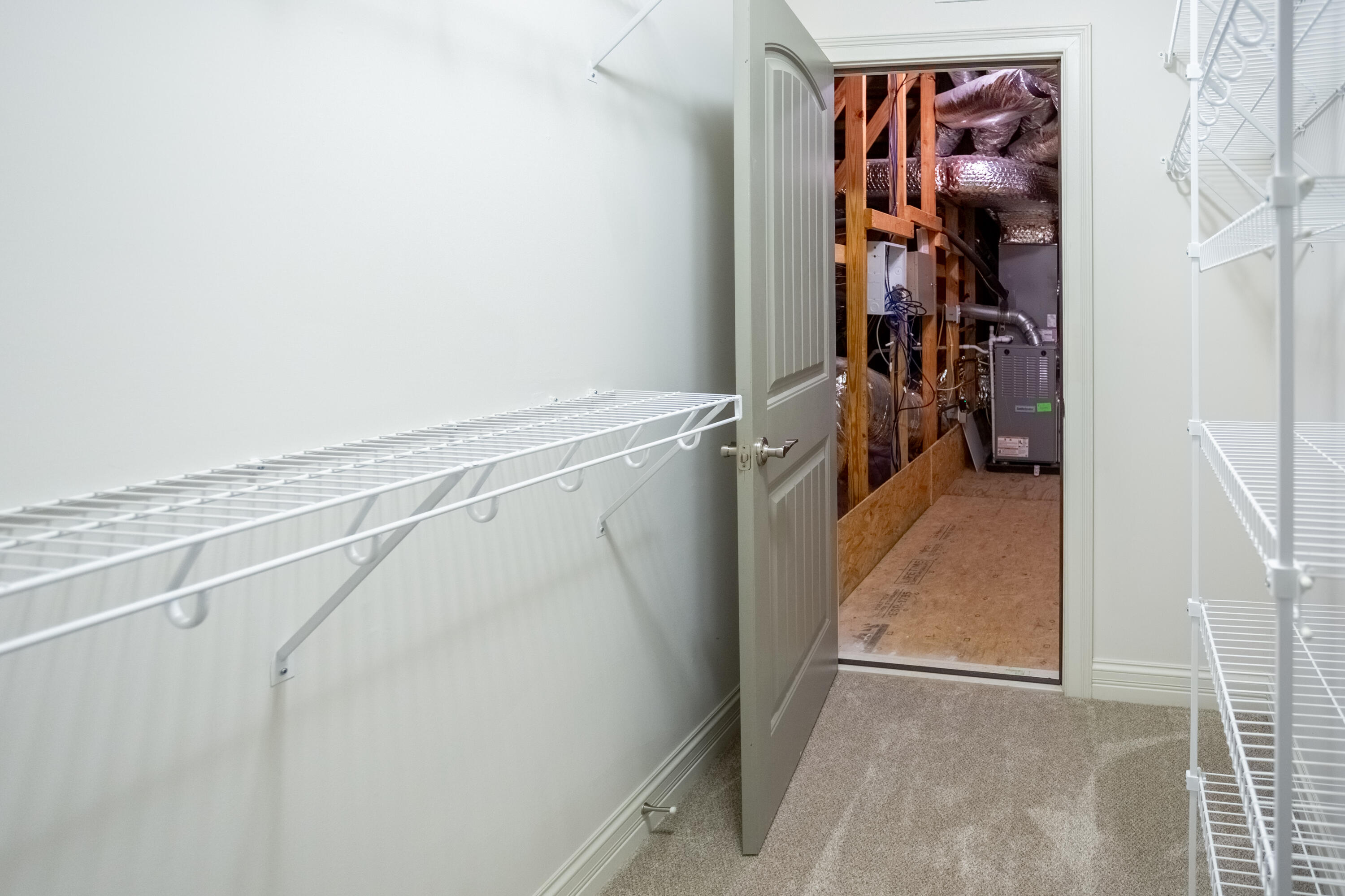 1032 Lauderdale Drive