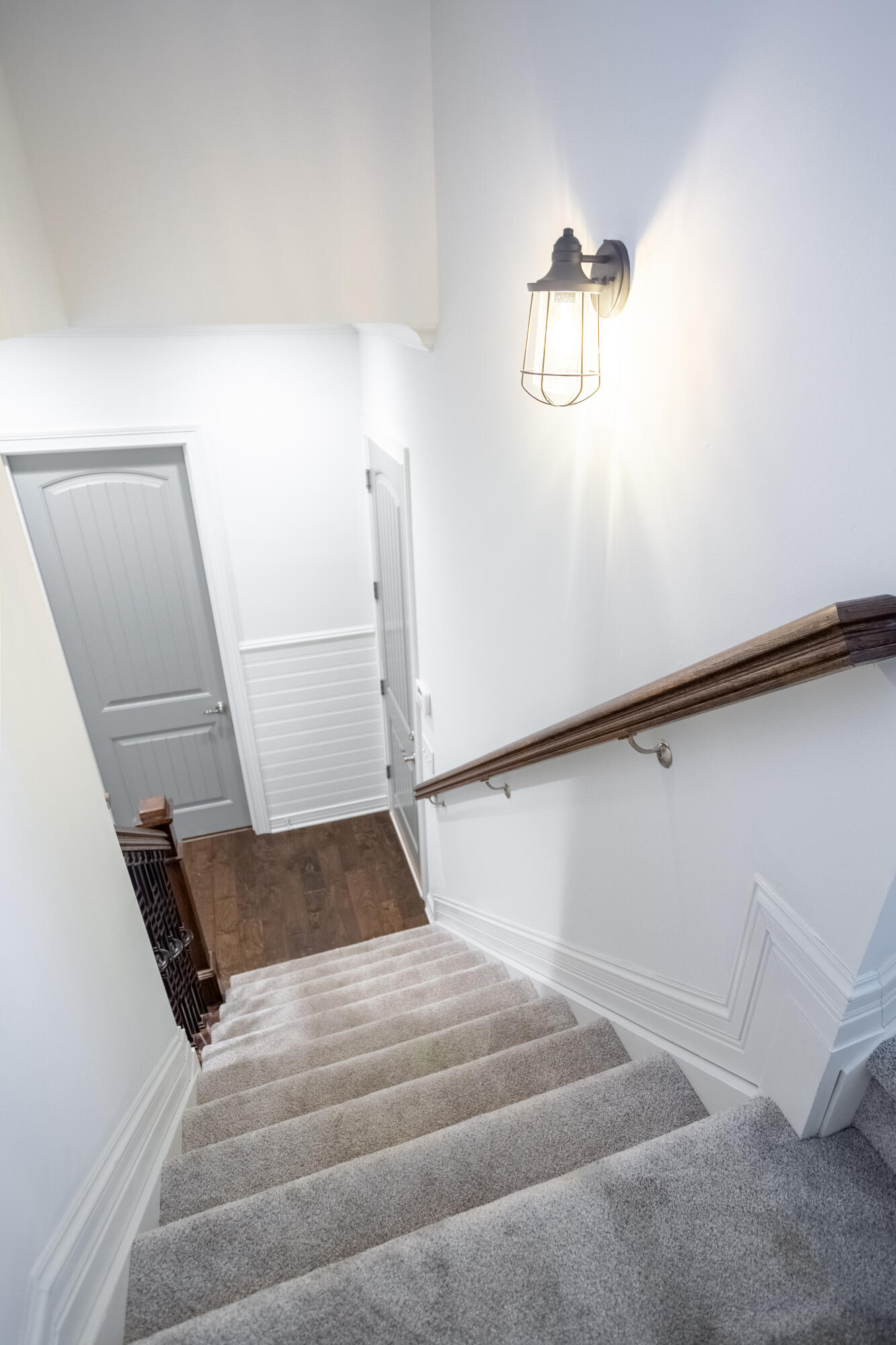 1032 Lauderdale Drive