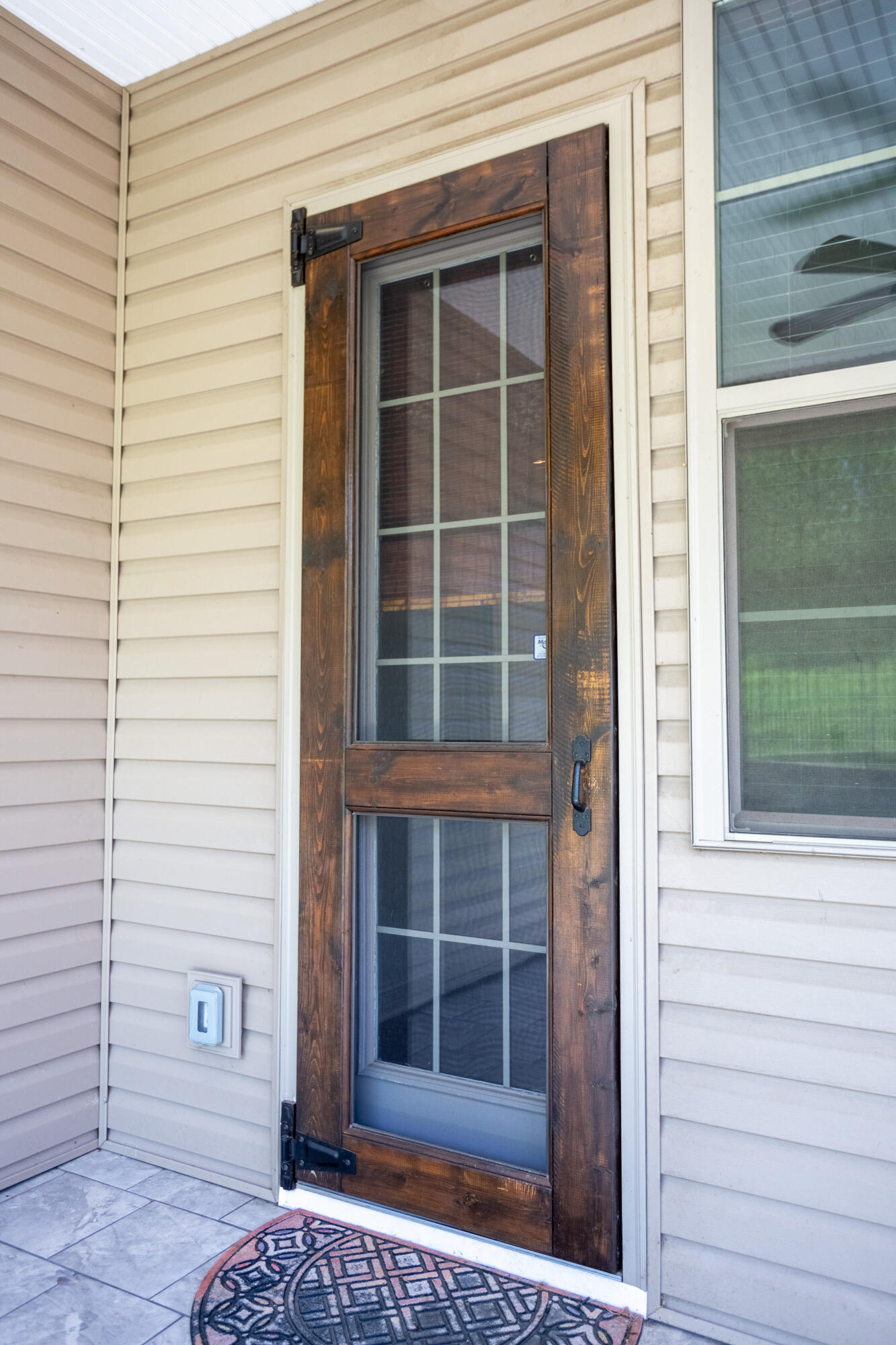 1032 Lauderdale Drive