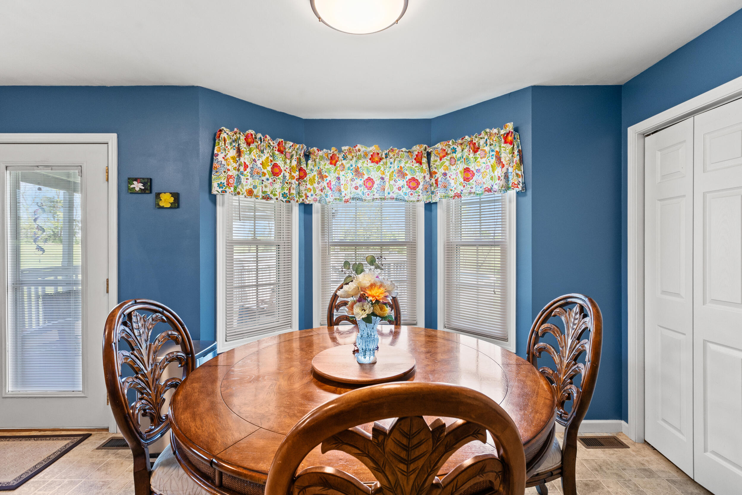 256 Rolling Meadows Drive