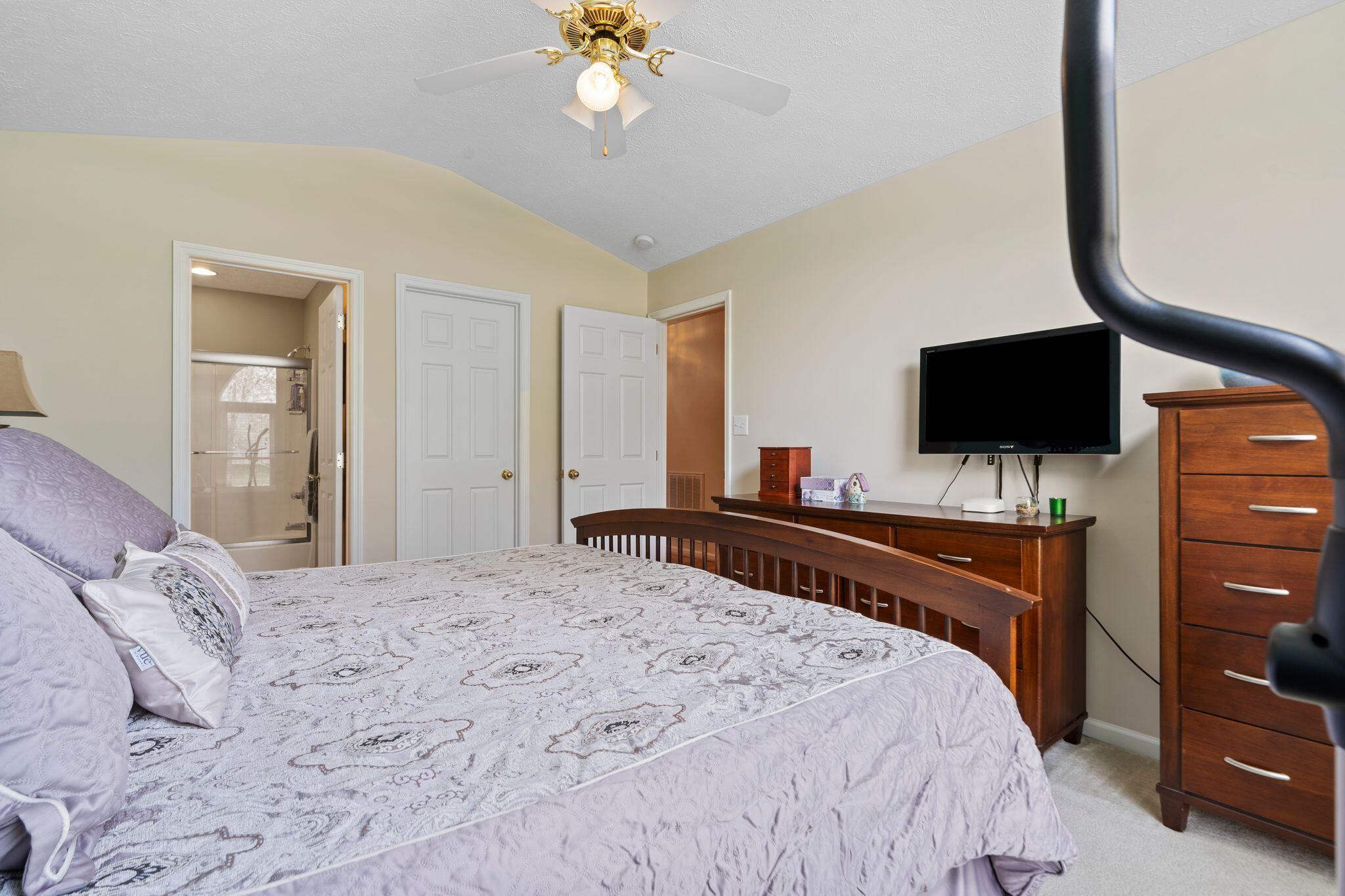 2920 Masters View Road