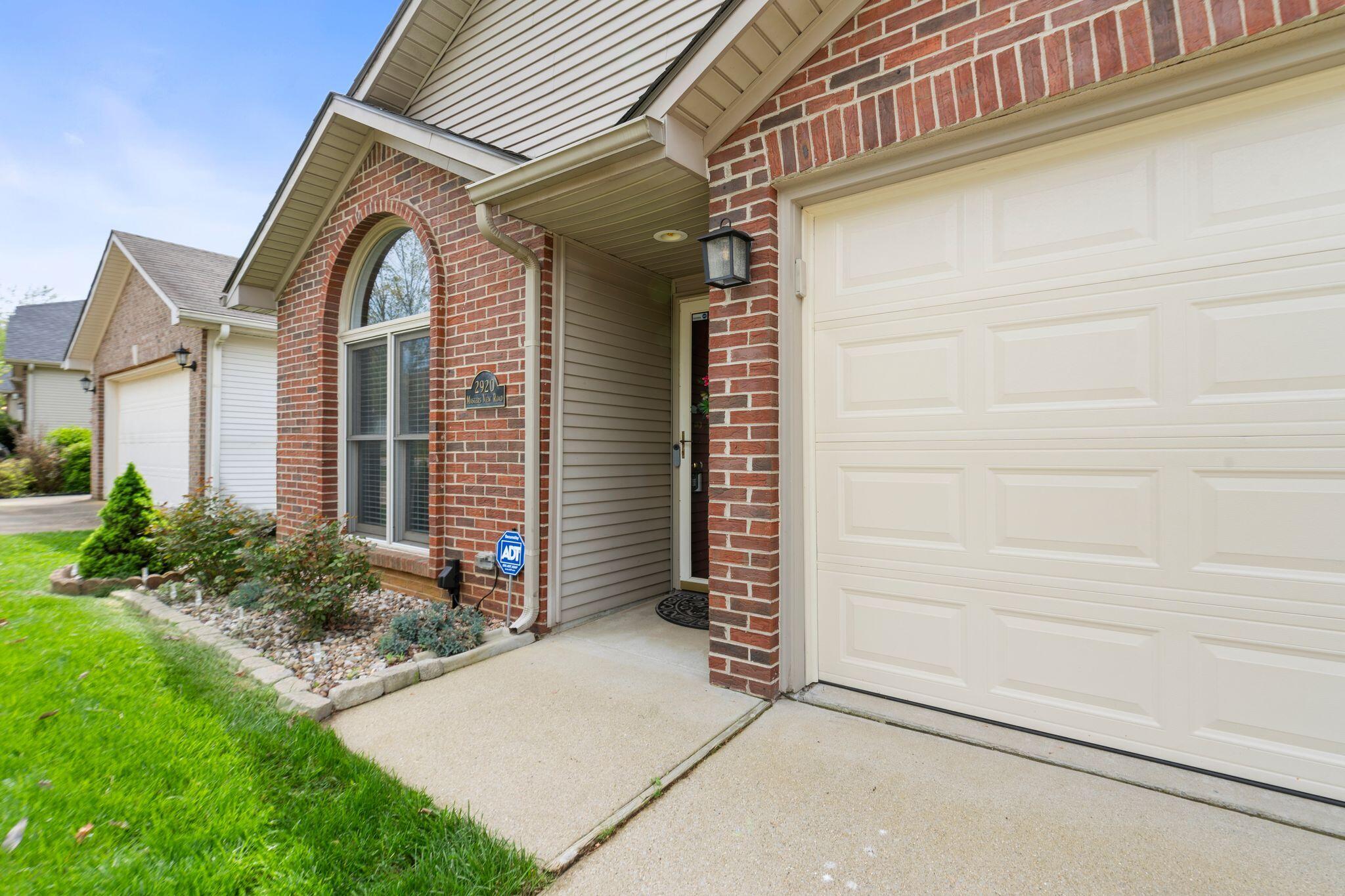 2920 Masters View Road