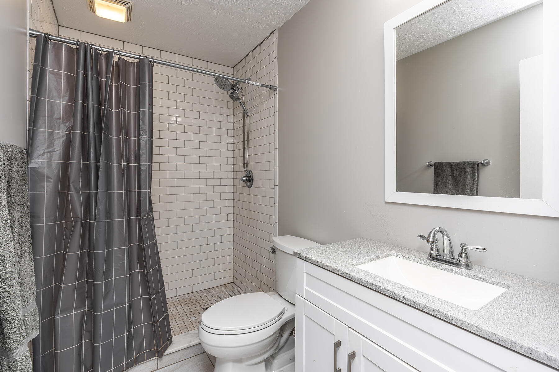 3441 Laredo Drive Unit: 21