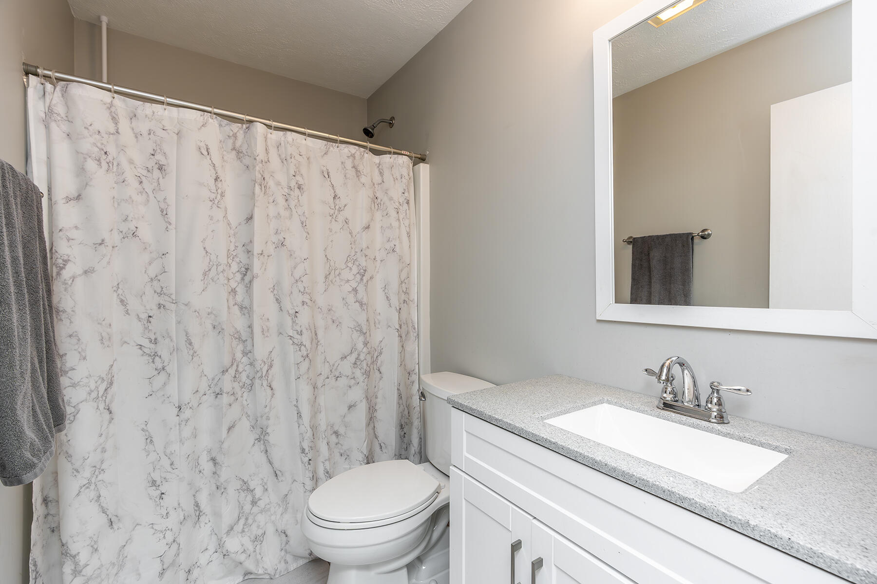 3441 Laredo Drive Unit: 21