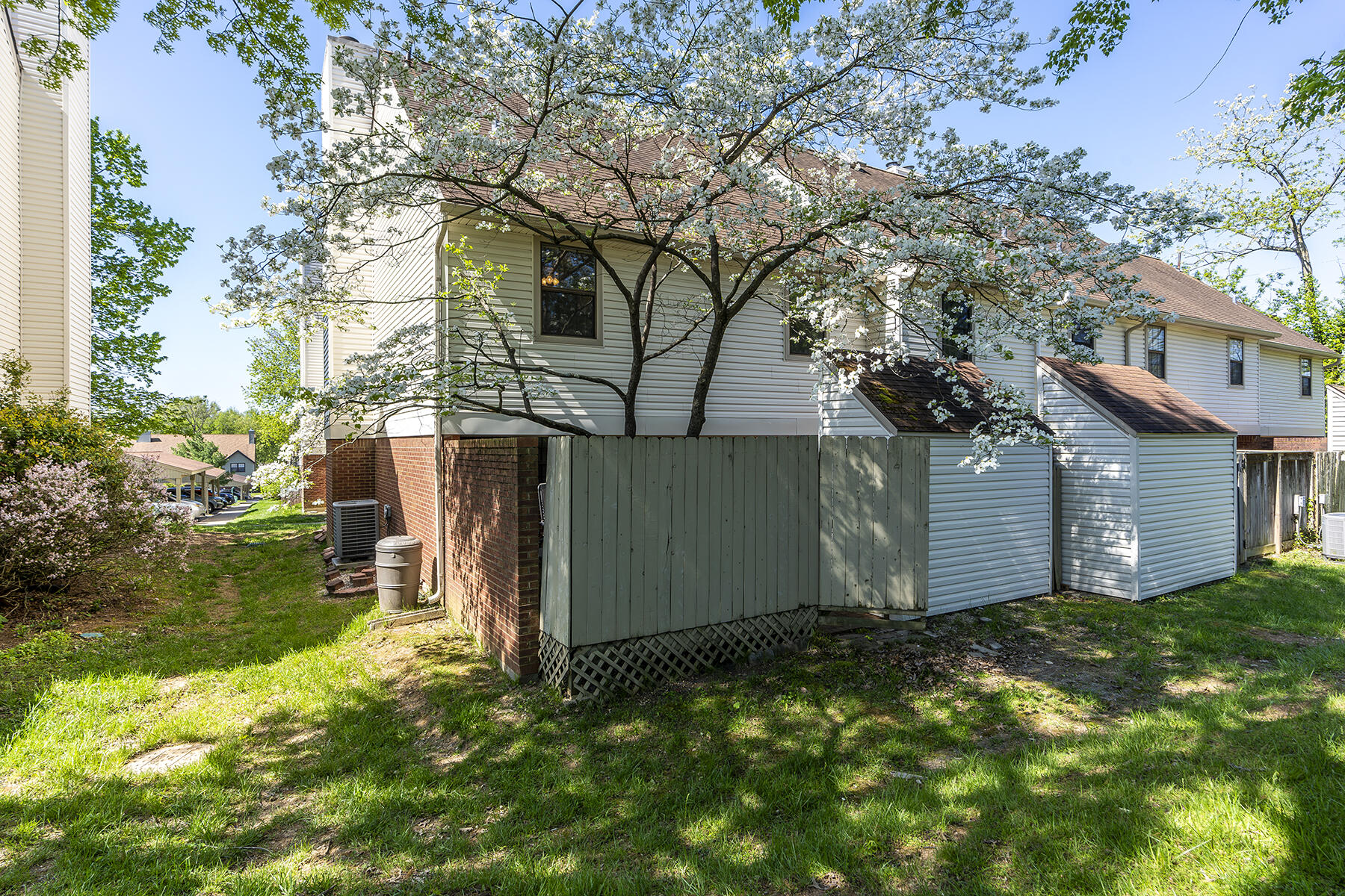 3441 Laredo Drive Unit: 21