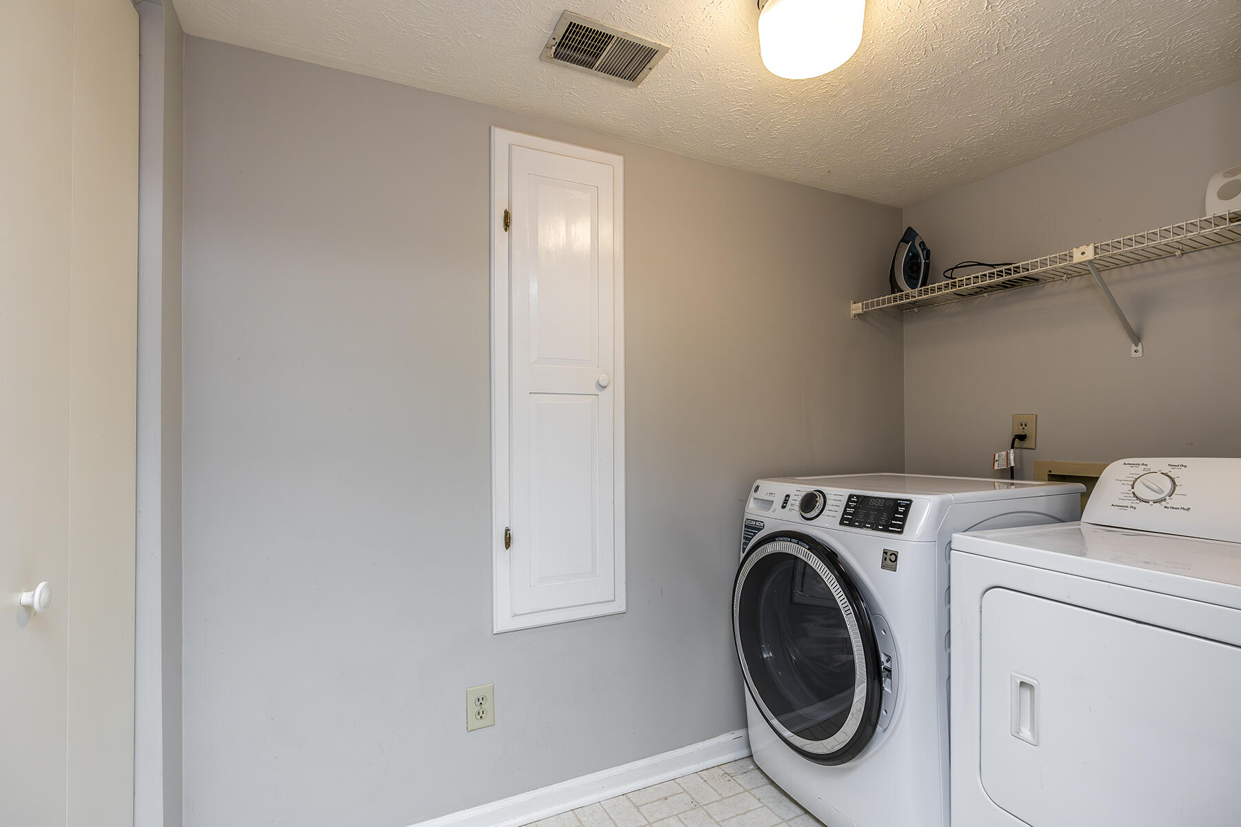 3441 Laredo Drive Unit: 21