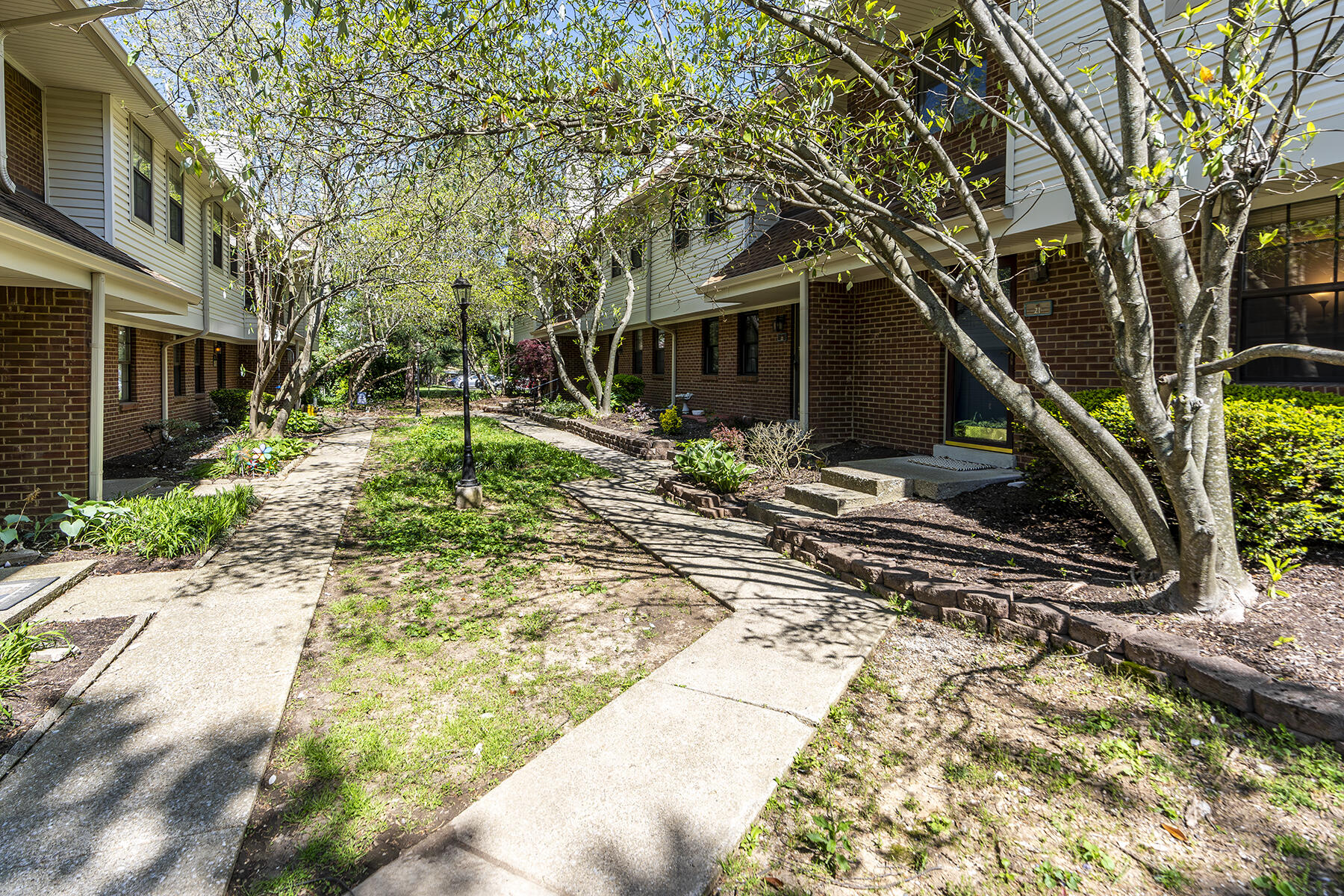 3441 Laredo Drive Unit: 21