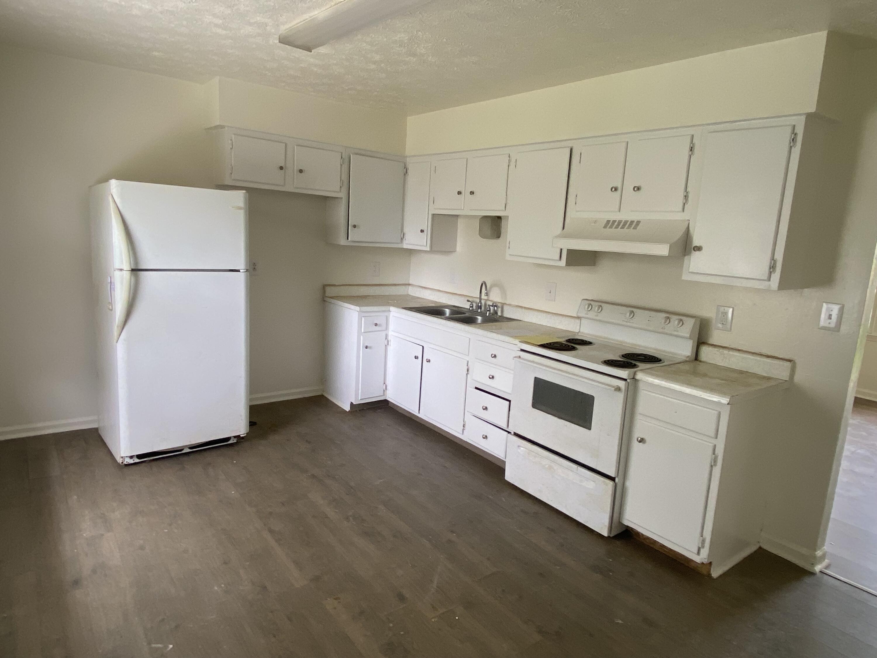 3777 Red River Drive