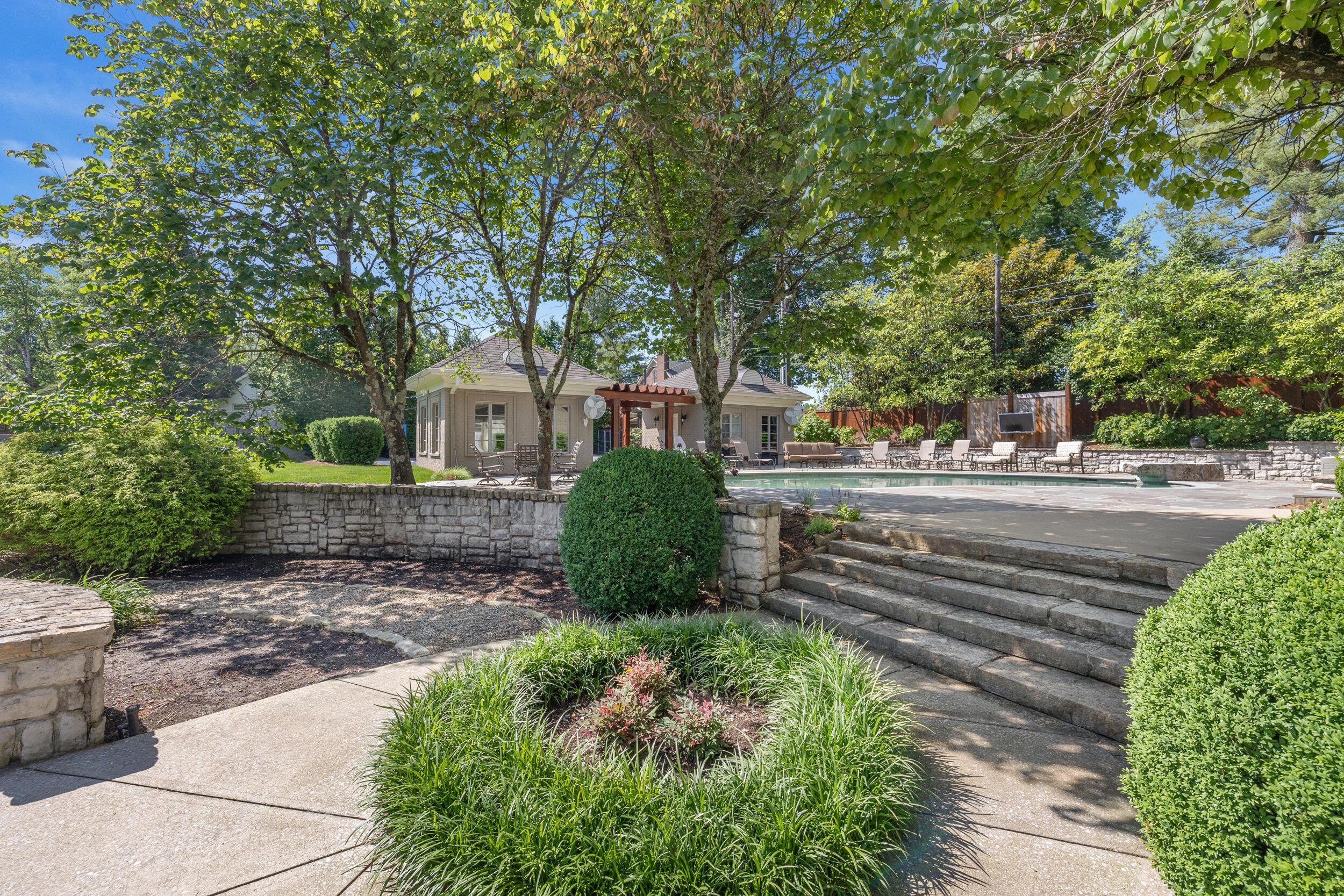 1732-1736 Richmond Road