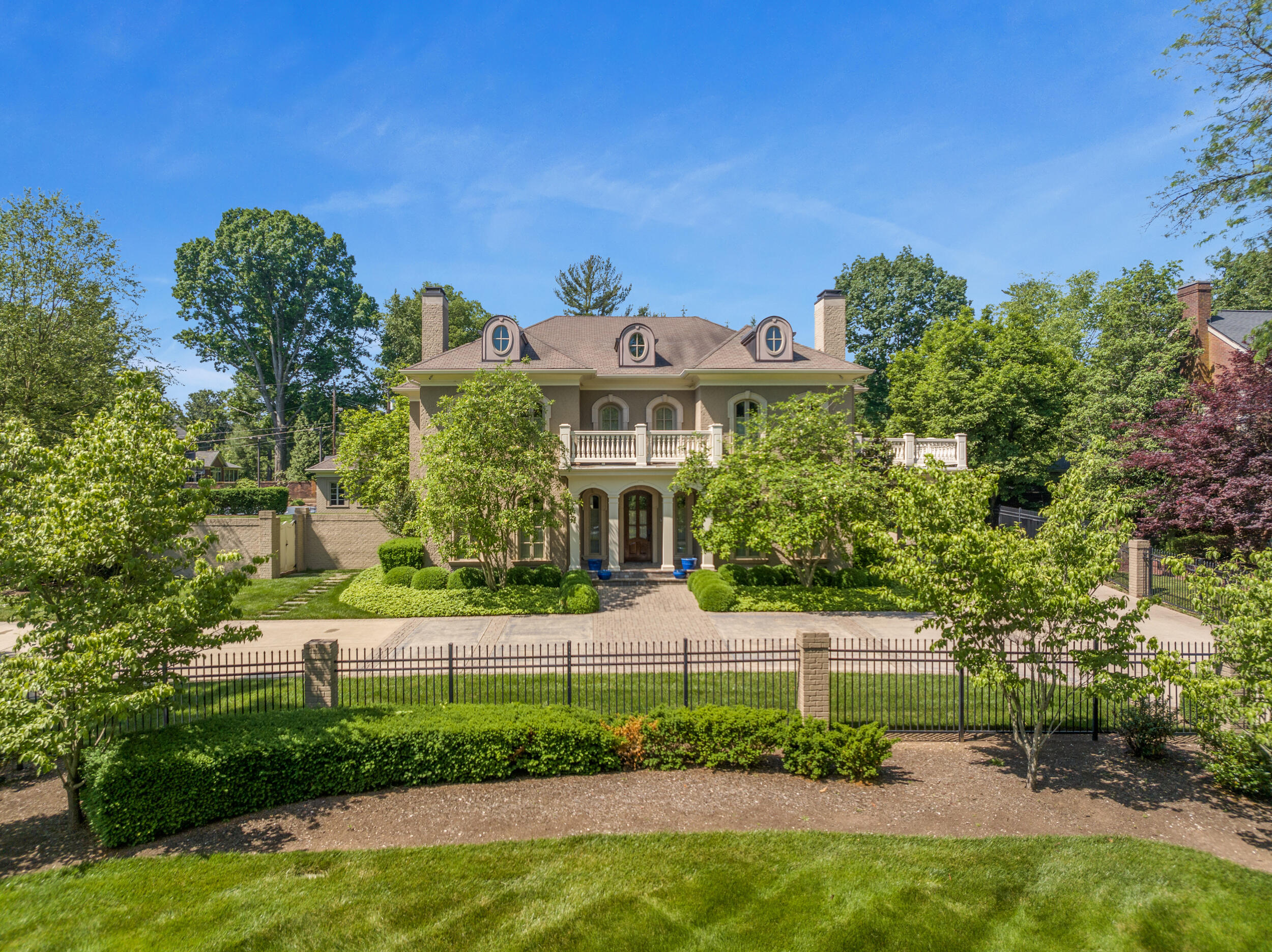 1732-1736 Richmond Road